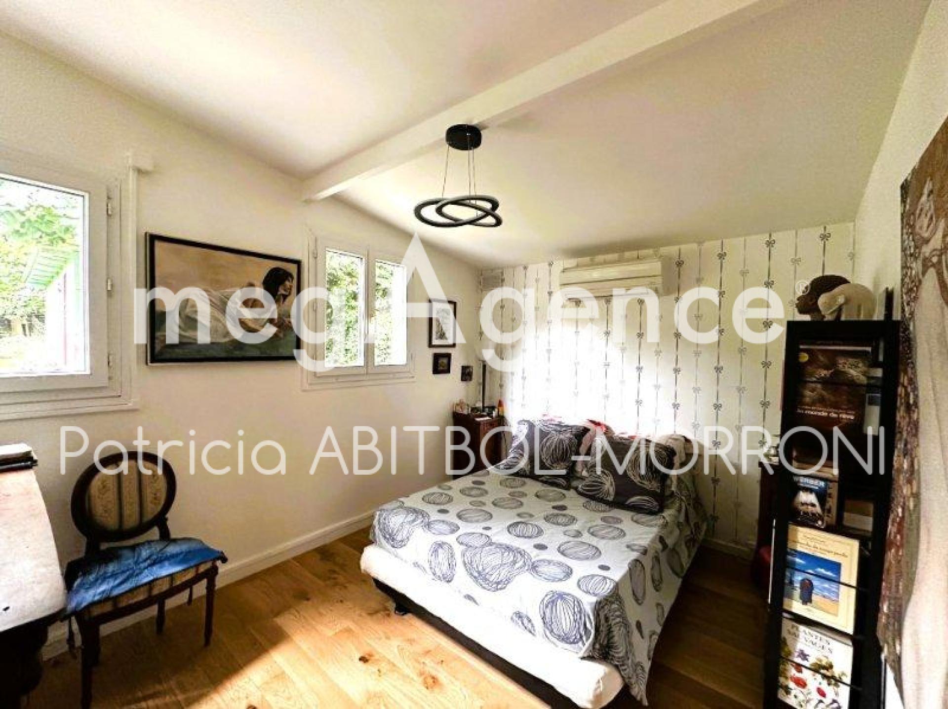 Miniature photo - 5 / 10