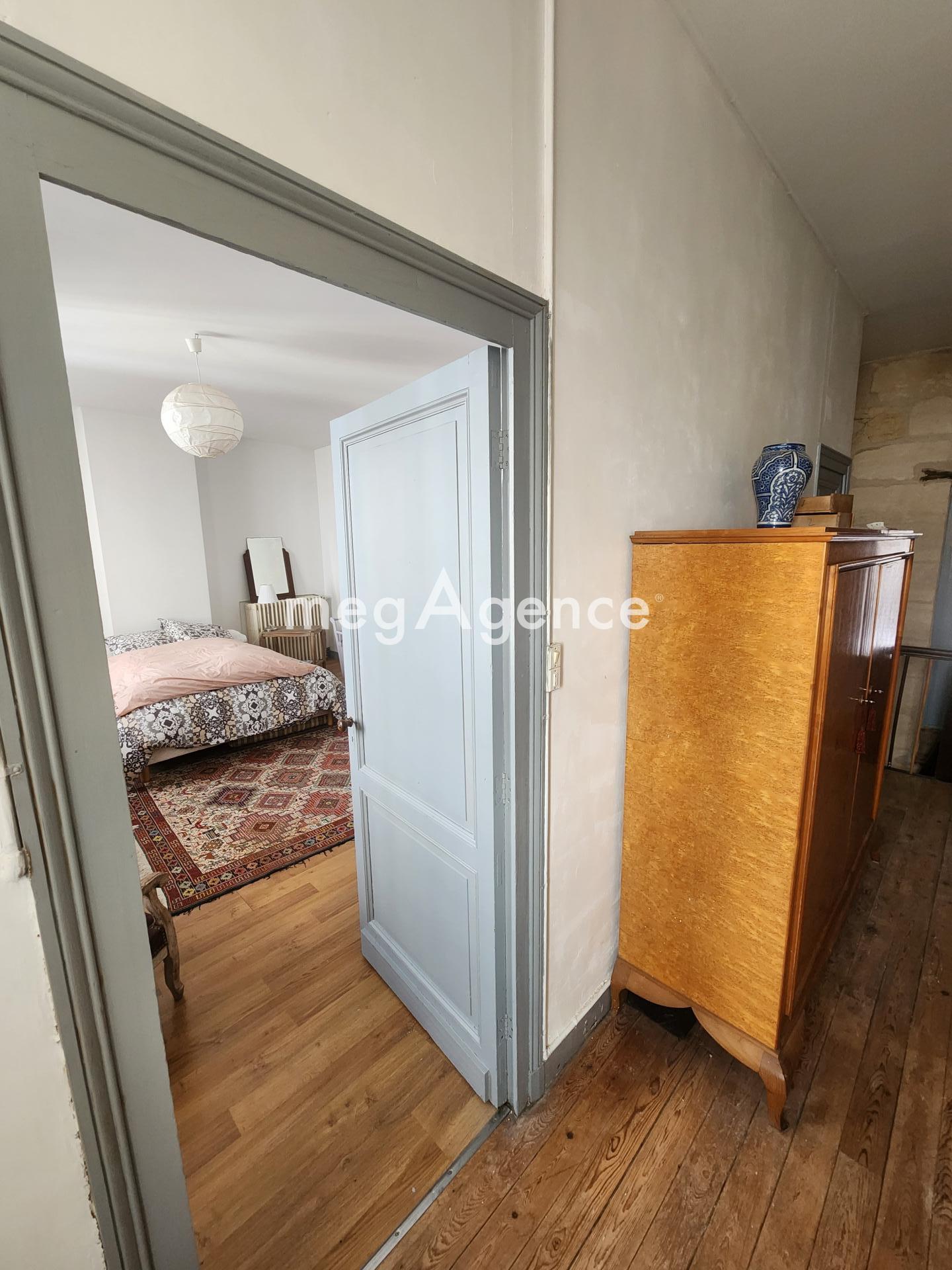 Miniature photo - 8 / 16