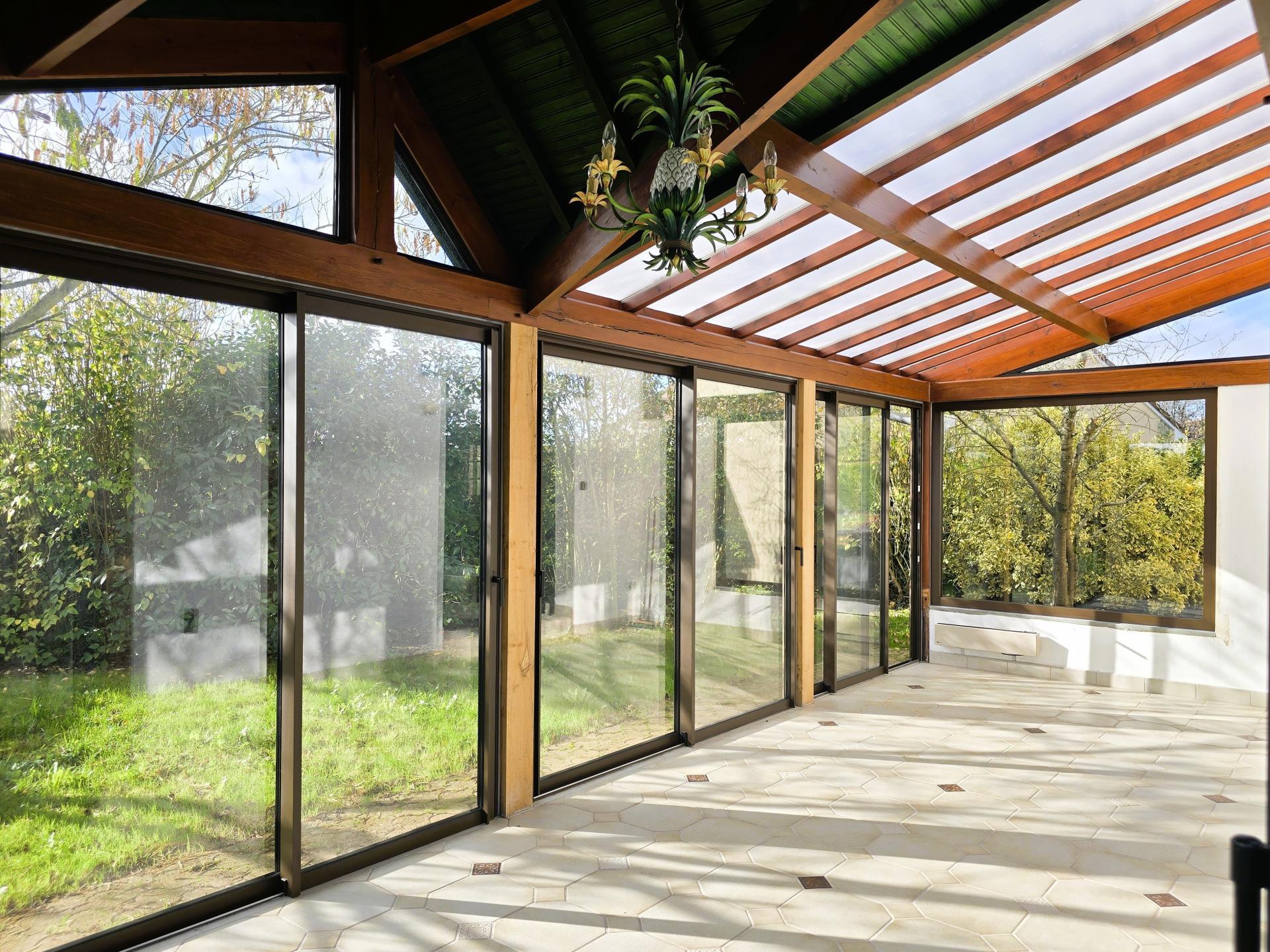 Miniature photo - 2 / 8