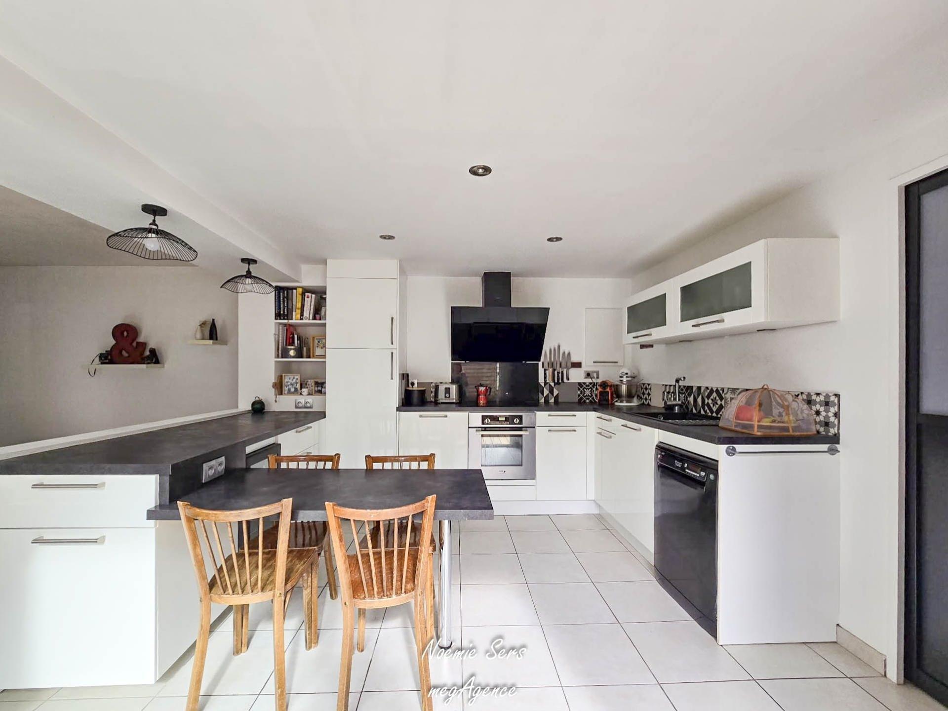 Miniature photo - 4 / 10