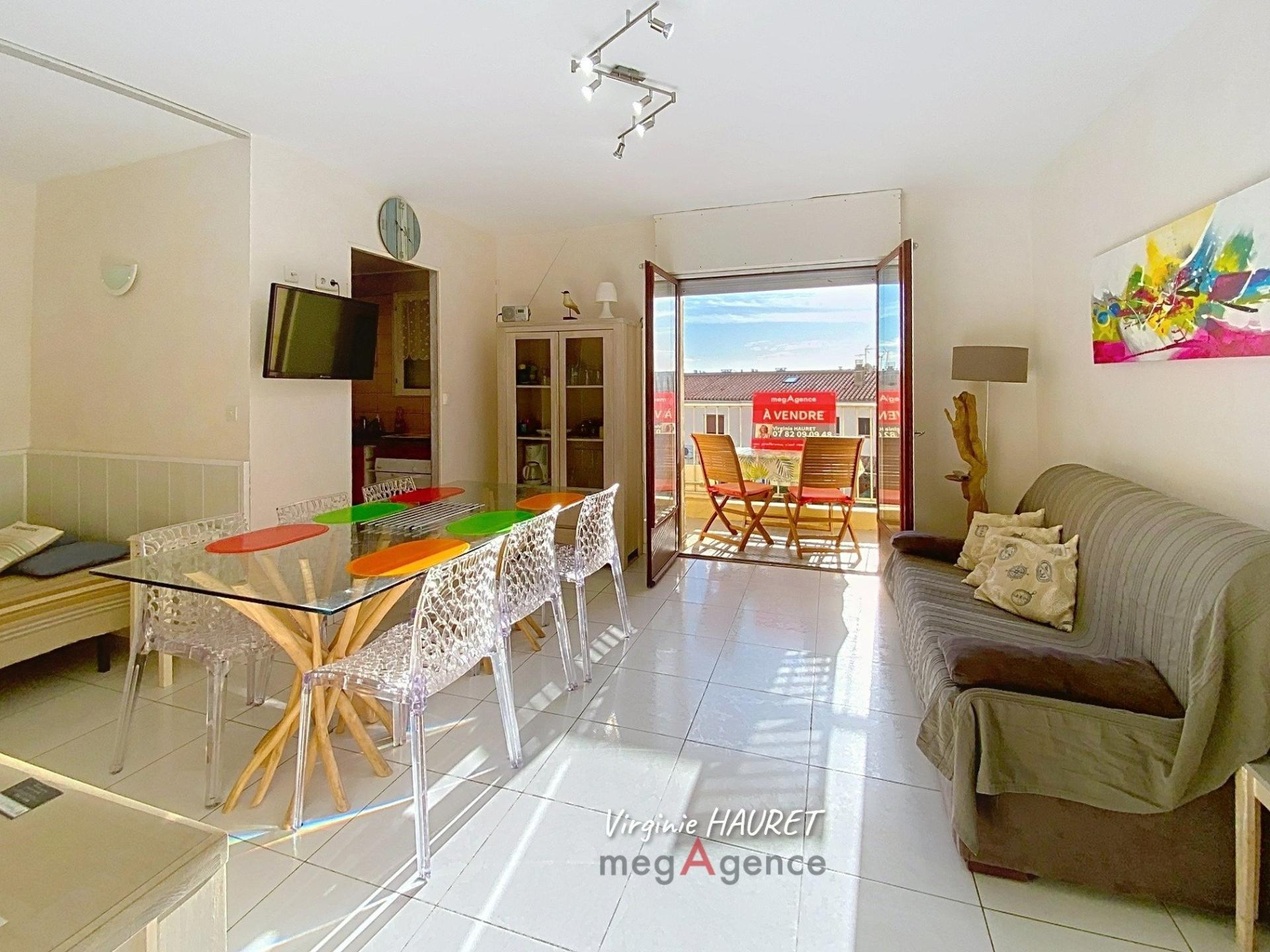 Miniature photo - 2 / 13