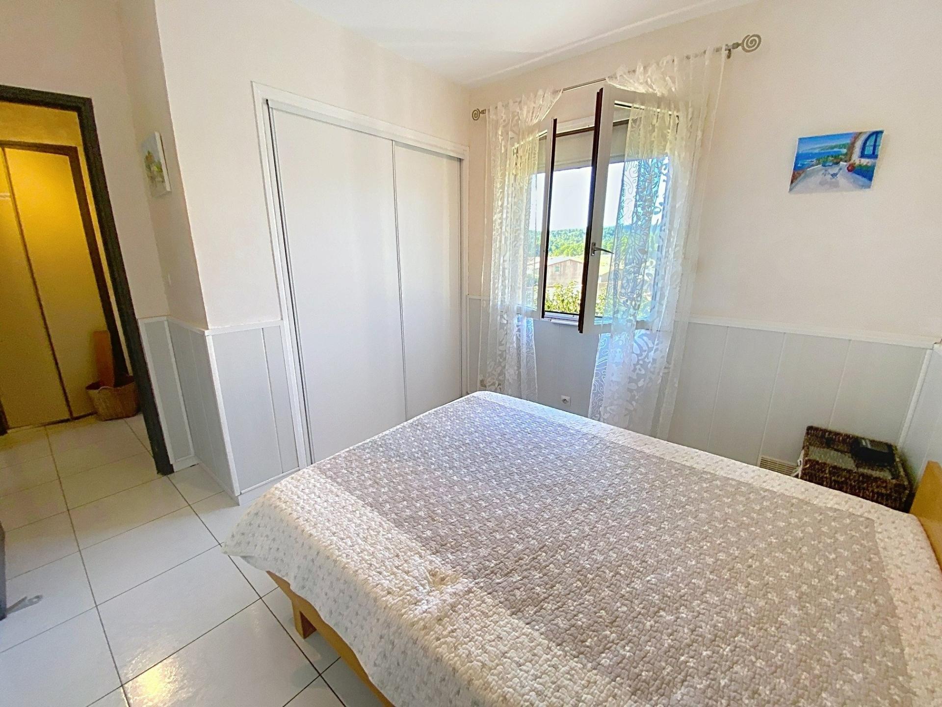 Miniature photo - 10 / 12