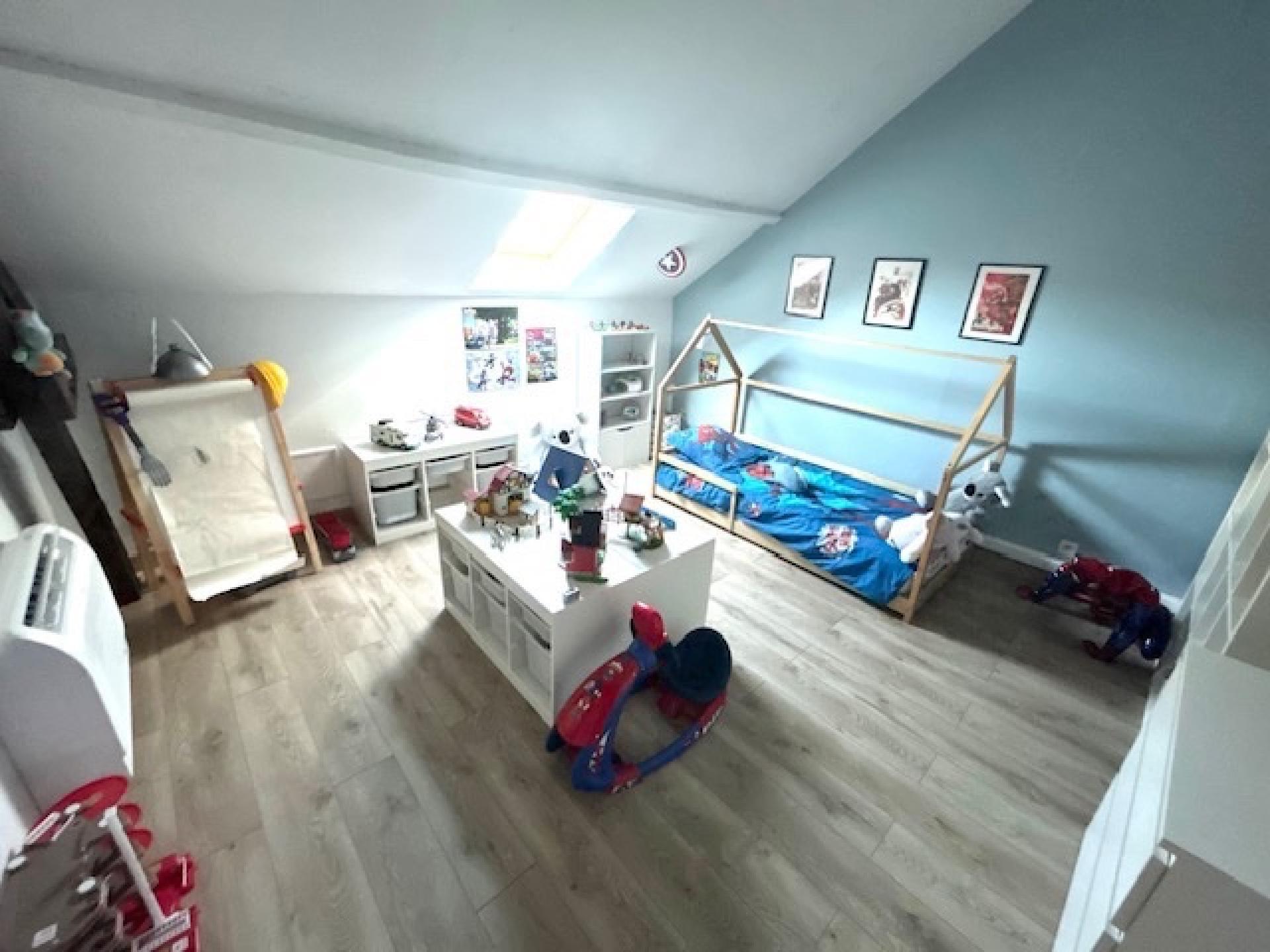 Miniature photo - 3 / 8