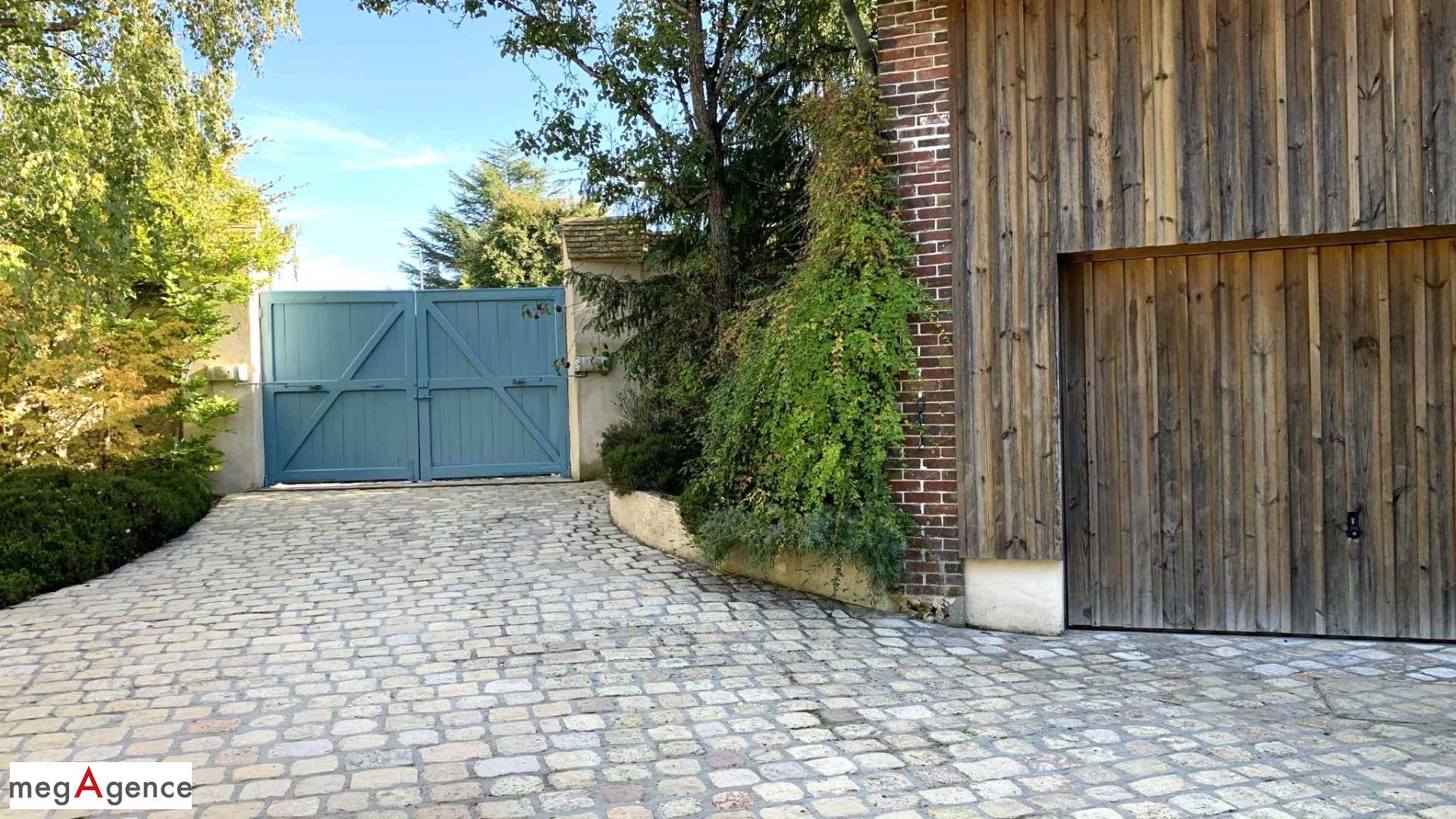 Miniature photo - 15 / 20