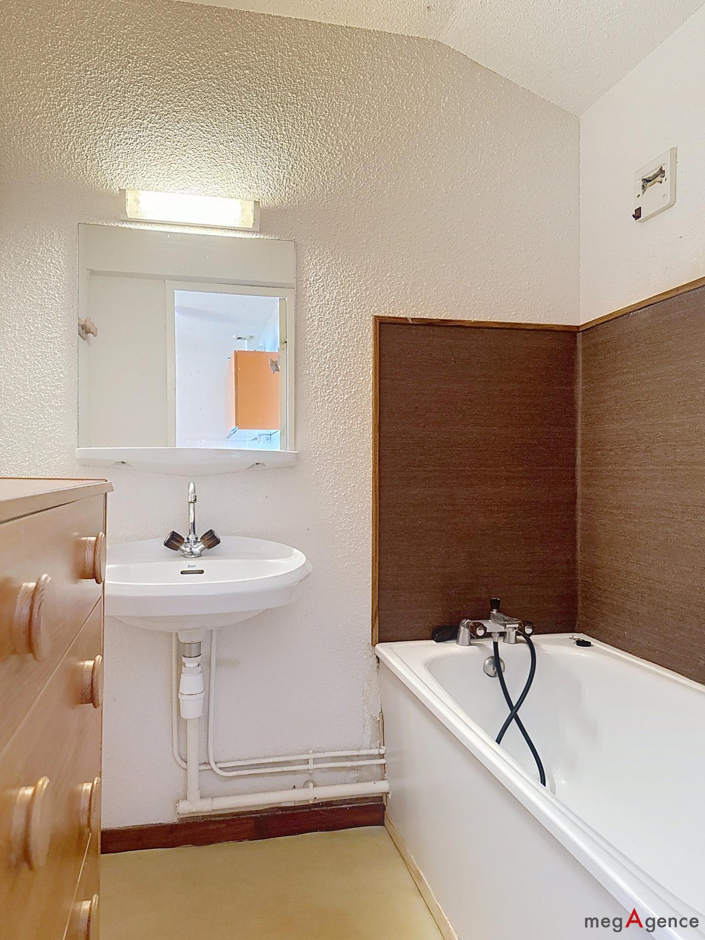 Miniature photo - 8 / 10