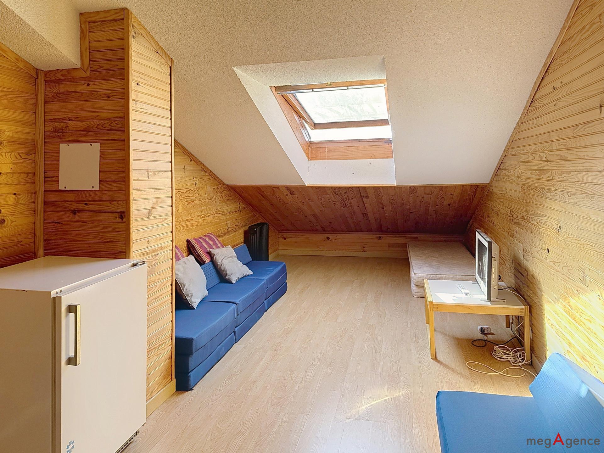 Miniature photo - 5 / 10