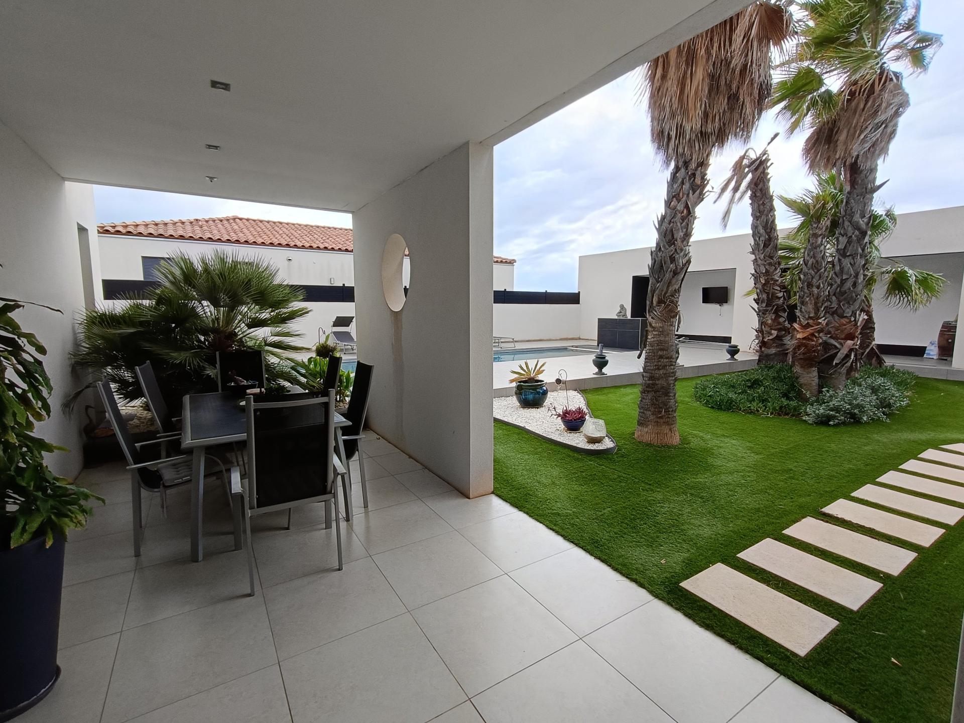 Miniature photo - 3 / 3