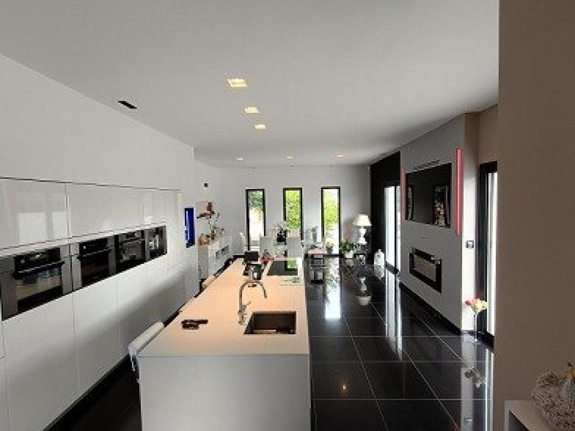 Miniature photo - 2 / 3