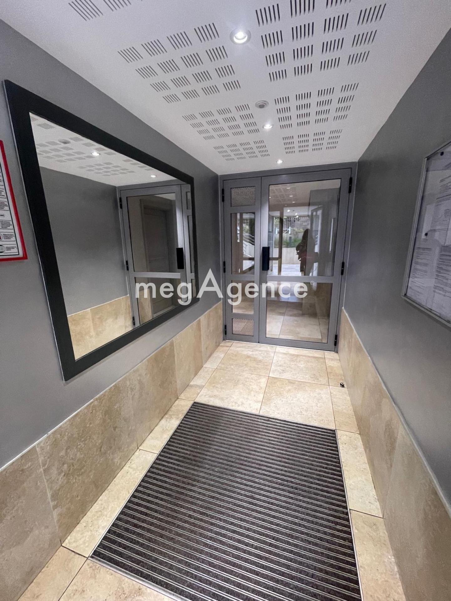 Miniature photo - 10 / 10