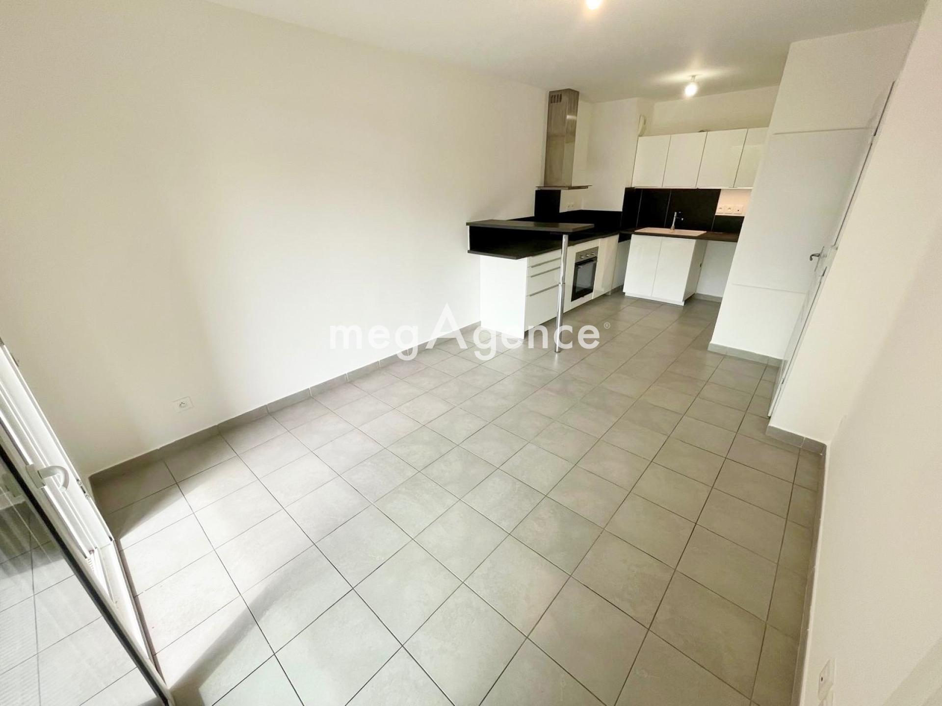 Miniature photo - 2 / 10