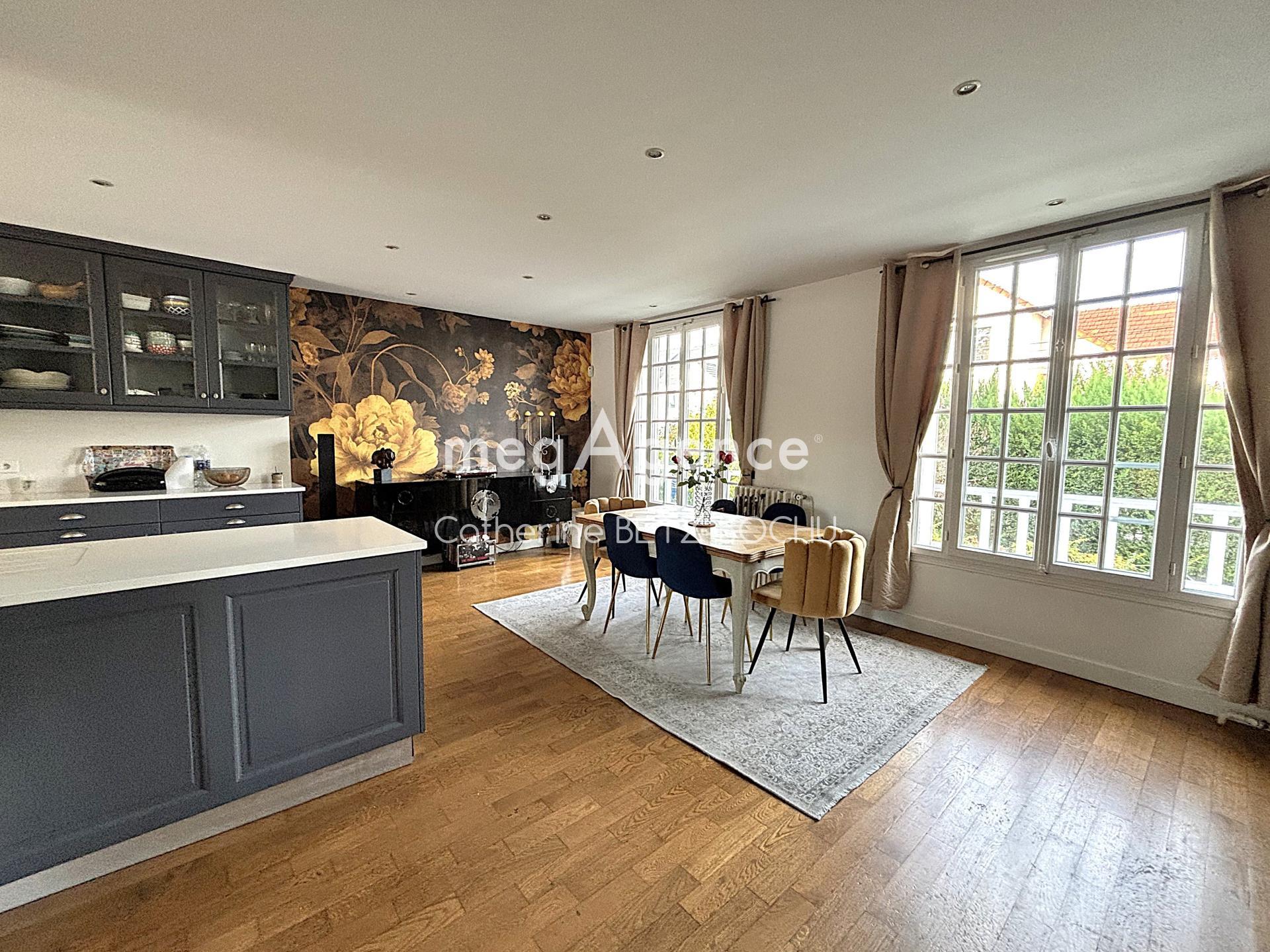 Miniature photo - 11 / 18