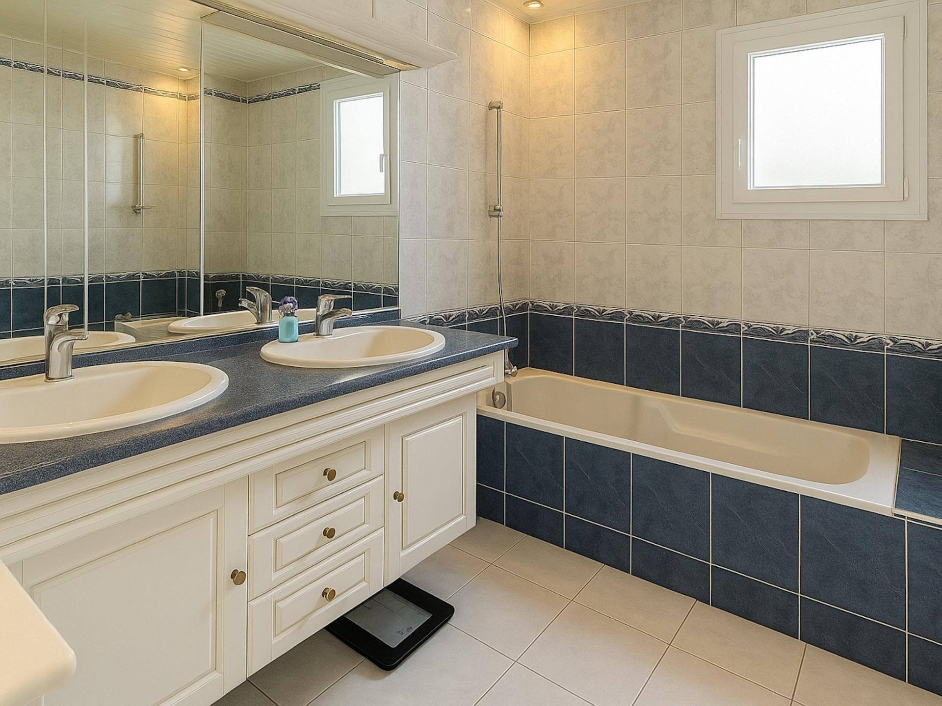 Miniature photo - 10 / 12