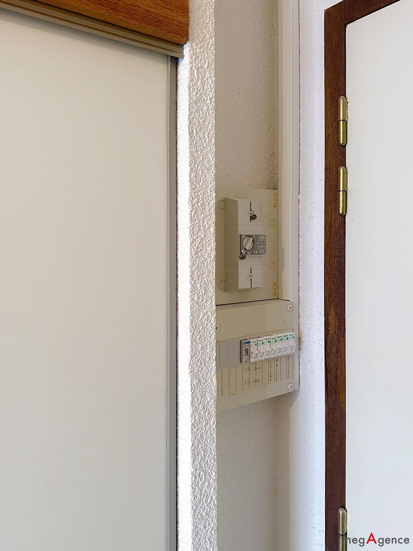 Miniature photo - 9 / 10