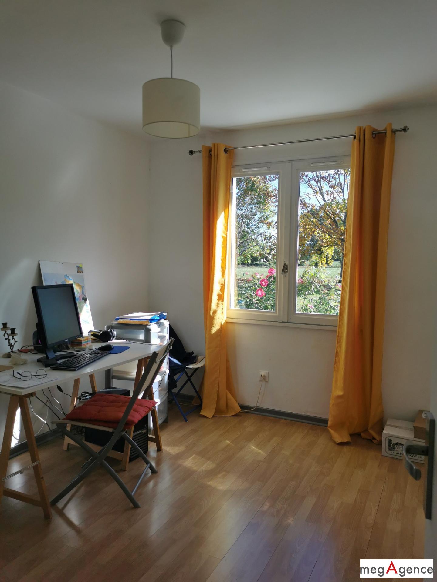 Miniature photo - 9 / 16