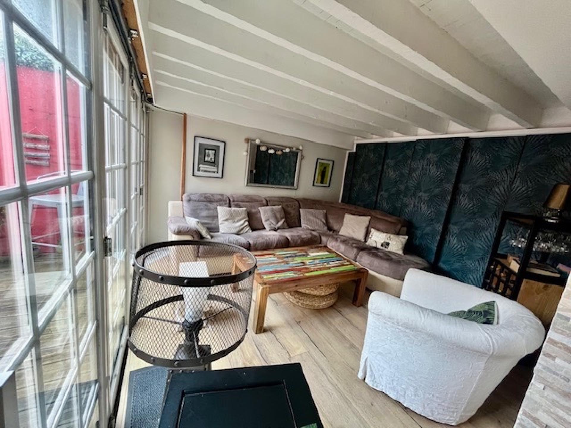 Miniature photo - 2 / 12