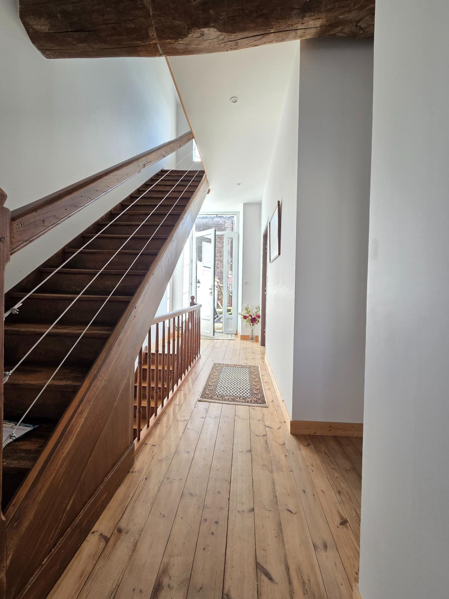 Miniature photo - 12 / 16