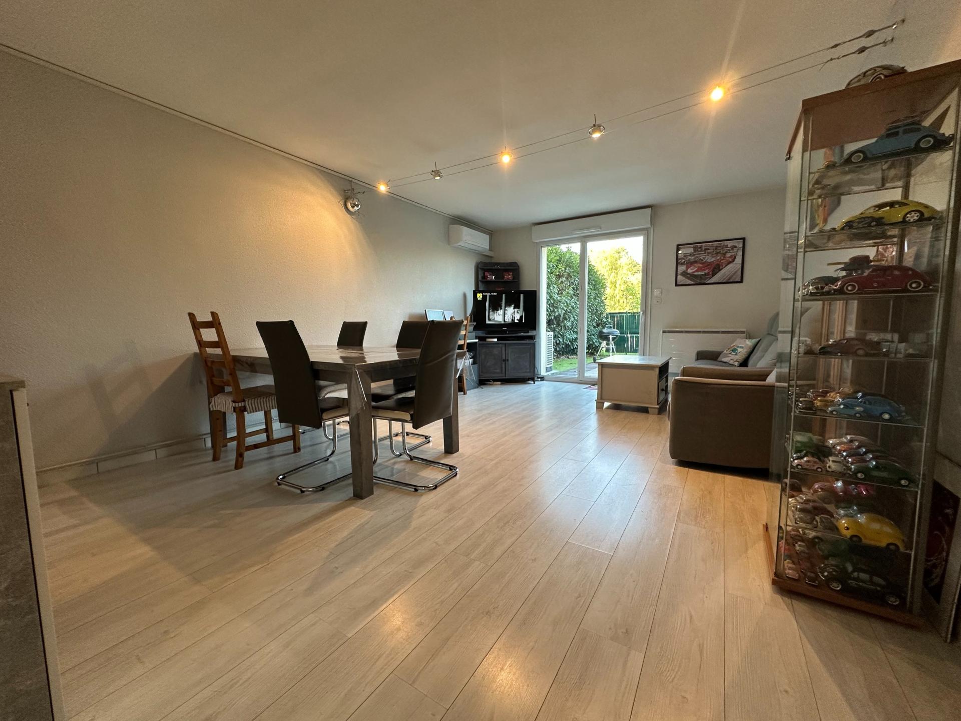 Miniature photo - 2 / 8