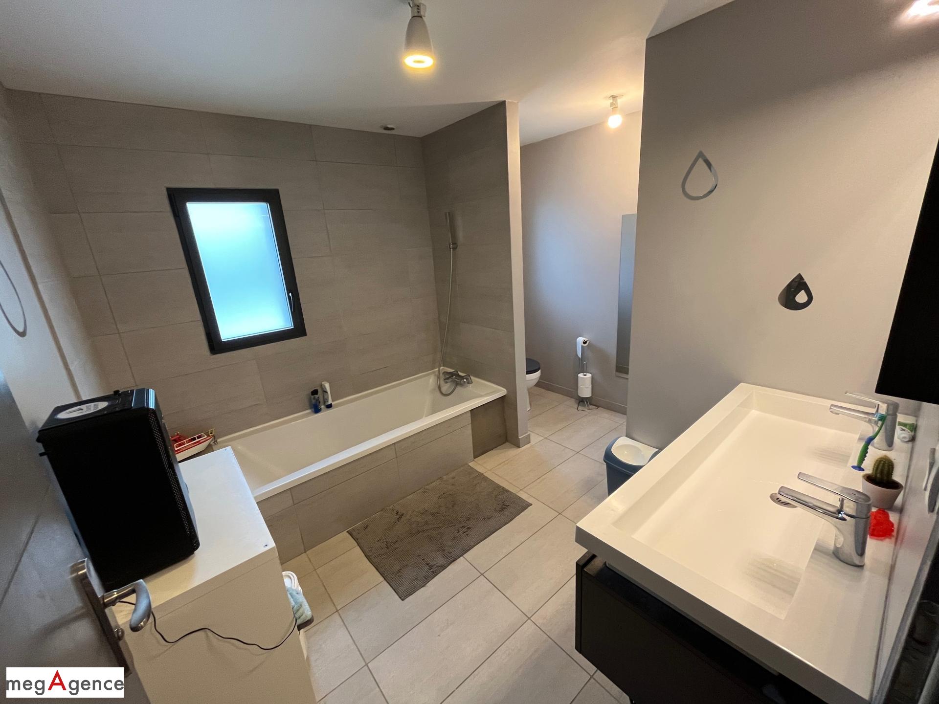 Miniature photo - 8 / 12