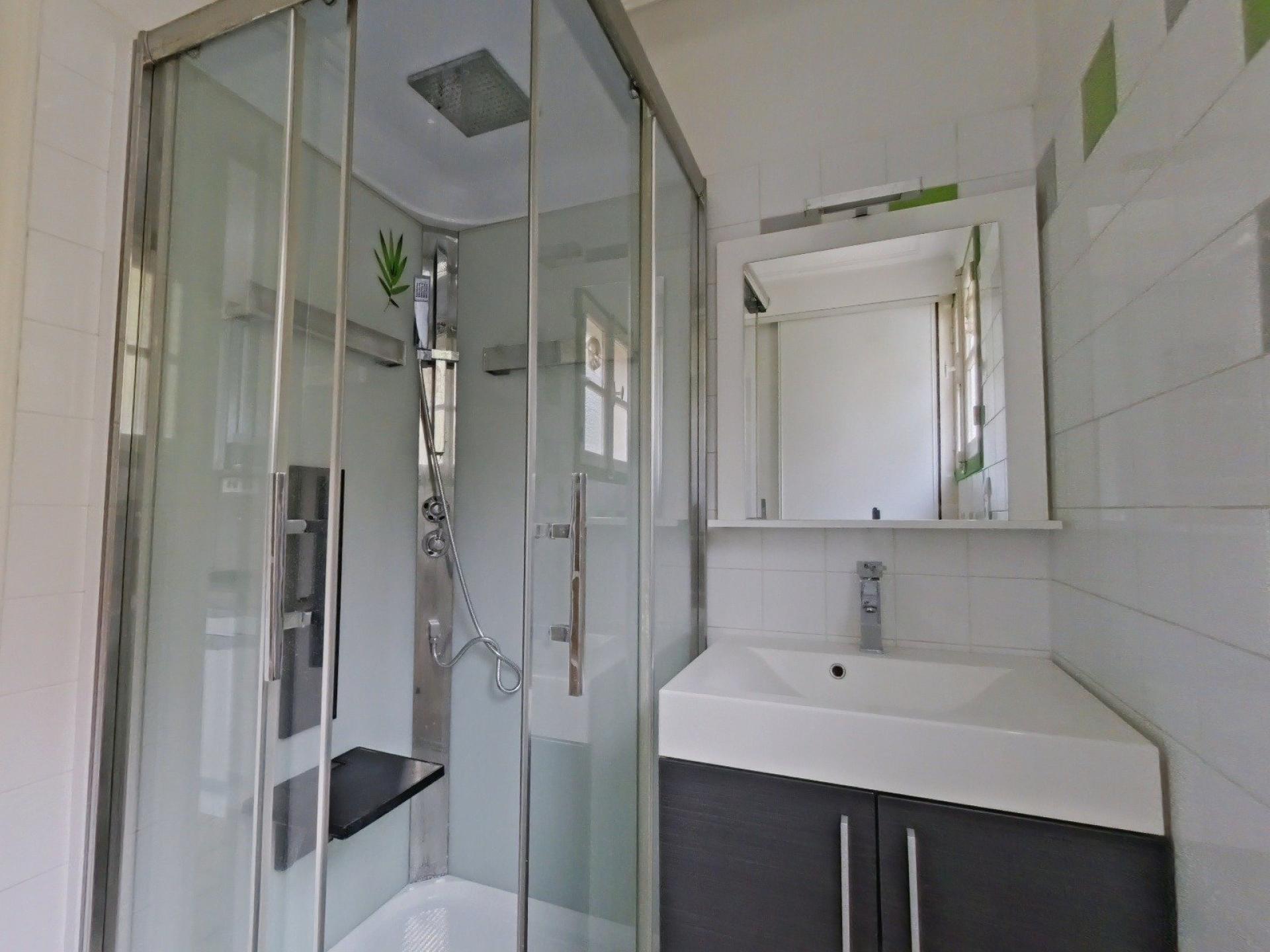 Miniature photo - 5 / 8