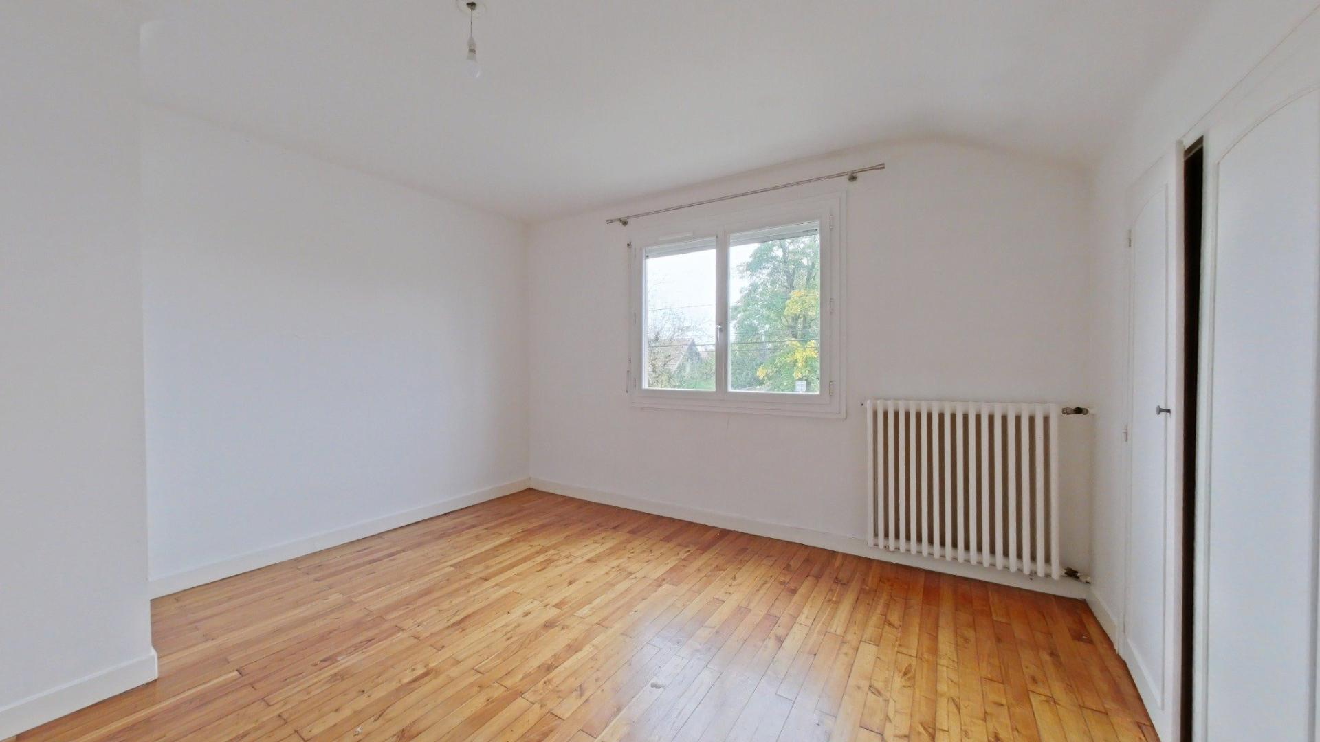 Miniature photo - 2 / 8