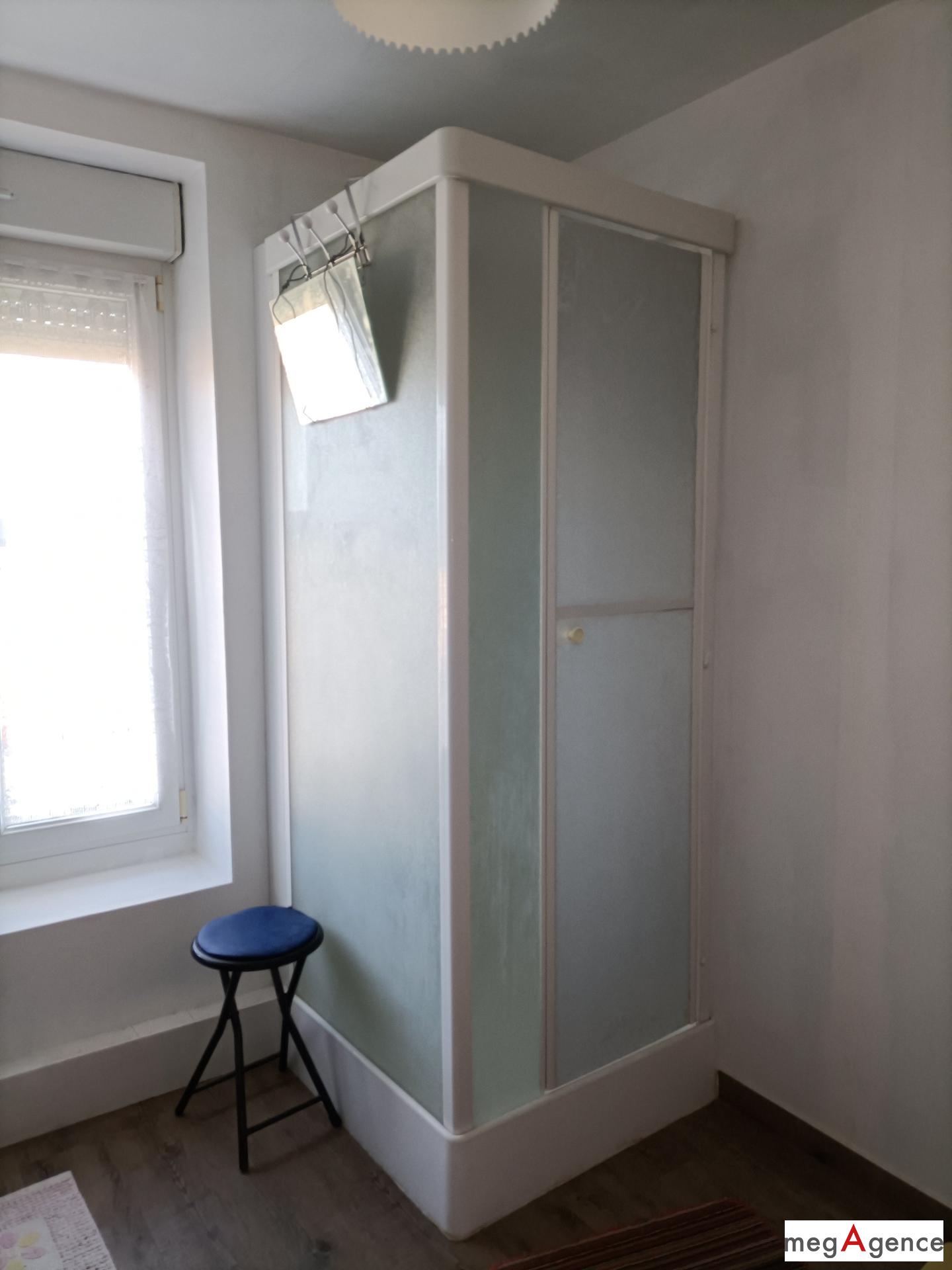 Miniature photo - 8 / 16