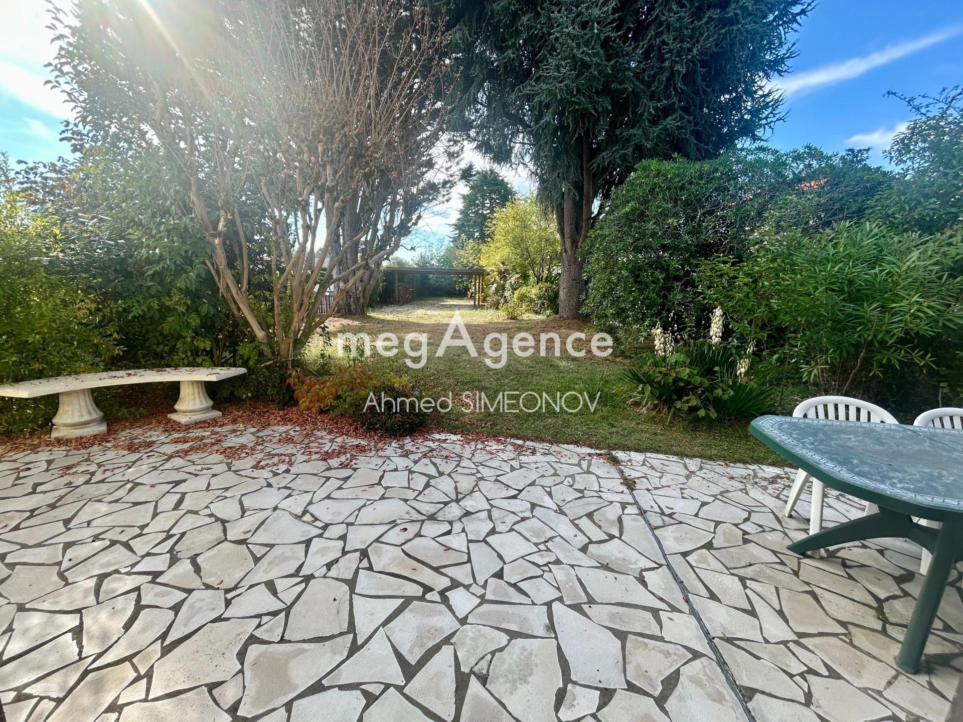 Miniature photo - 12 / 20