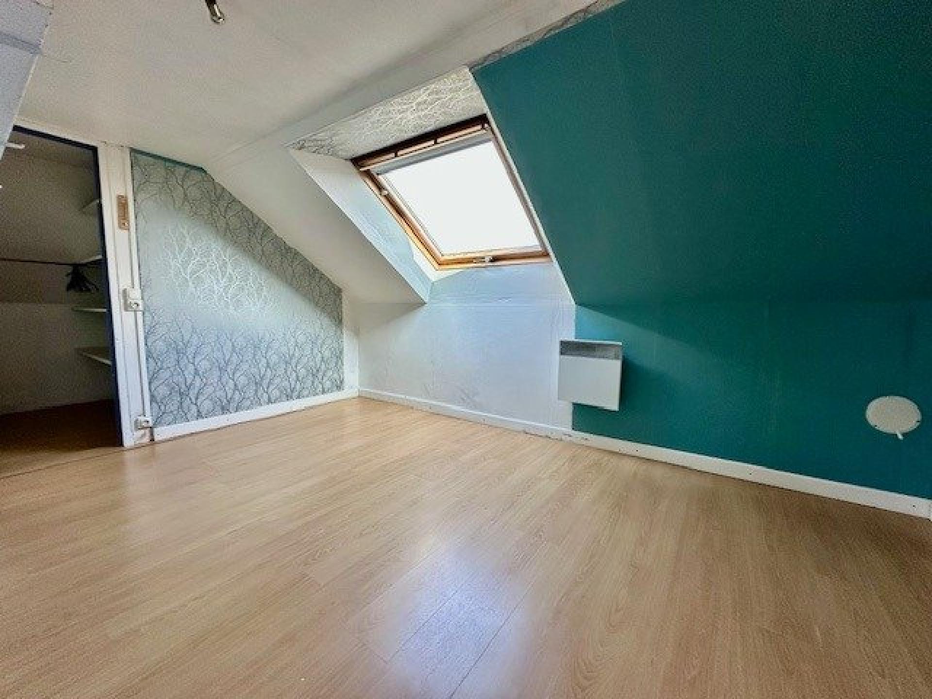 Miniature photo - 12 / 16