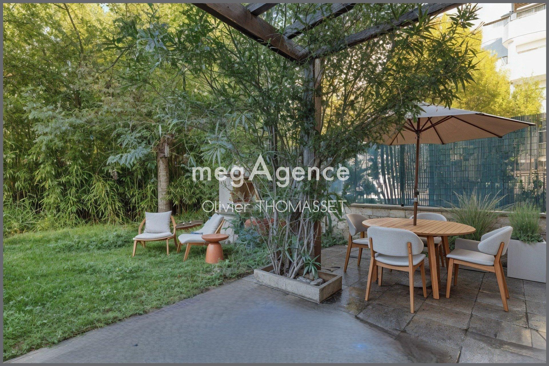 Miniature photo - 9 / 10