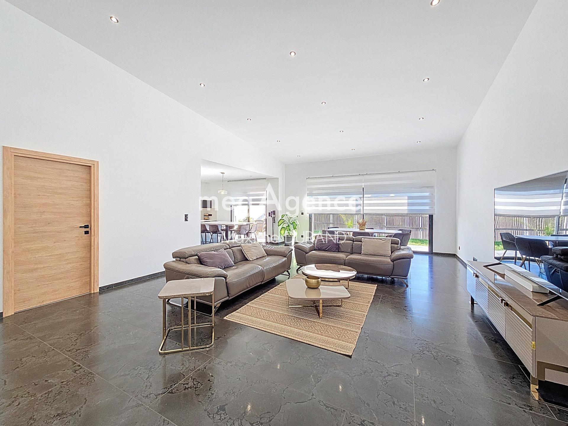 Miniature photo - 2 / 16