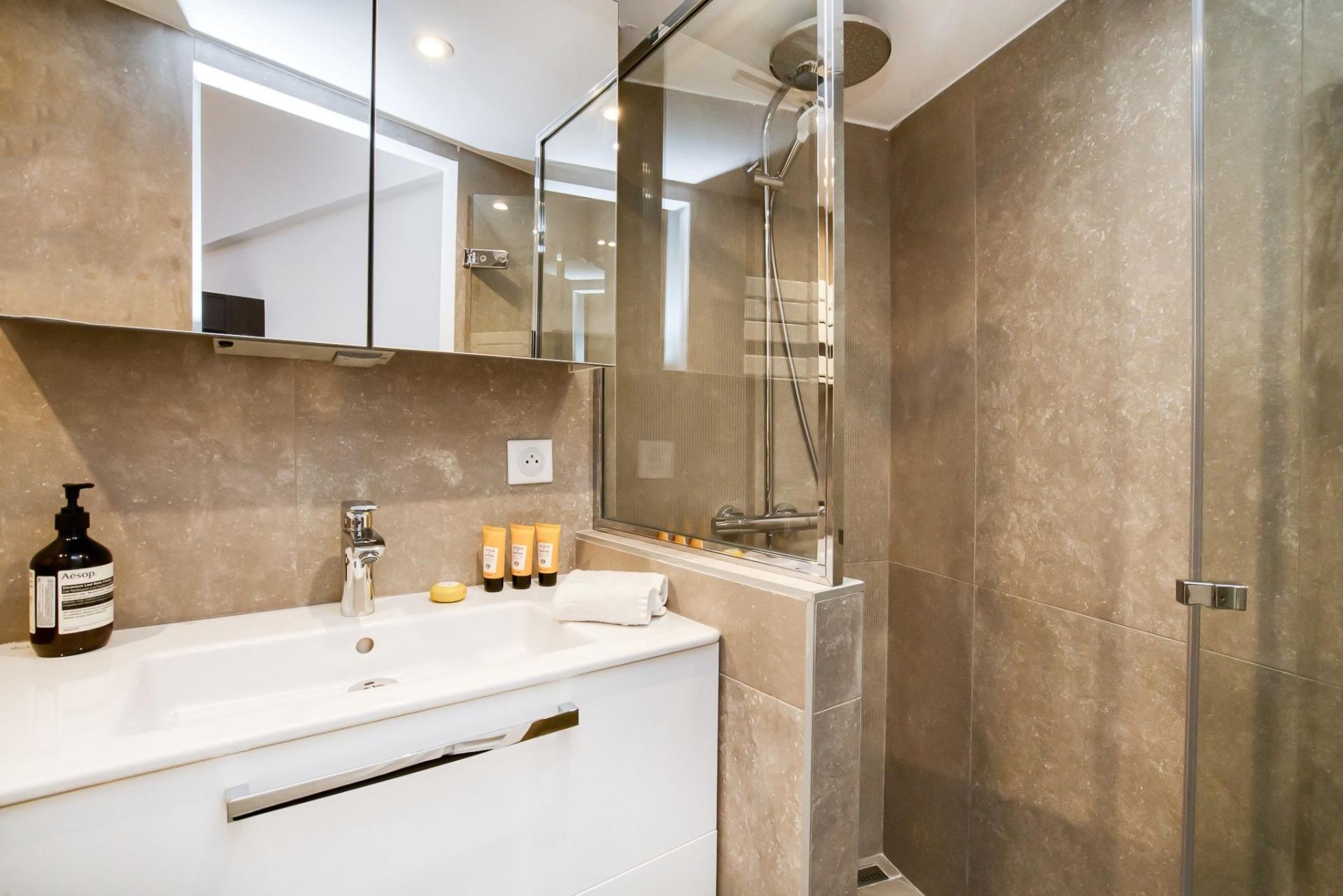 Miniature photo - 5 / 5