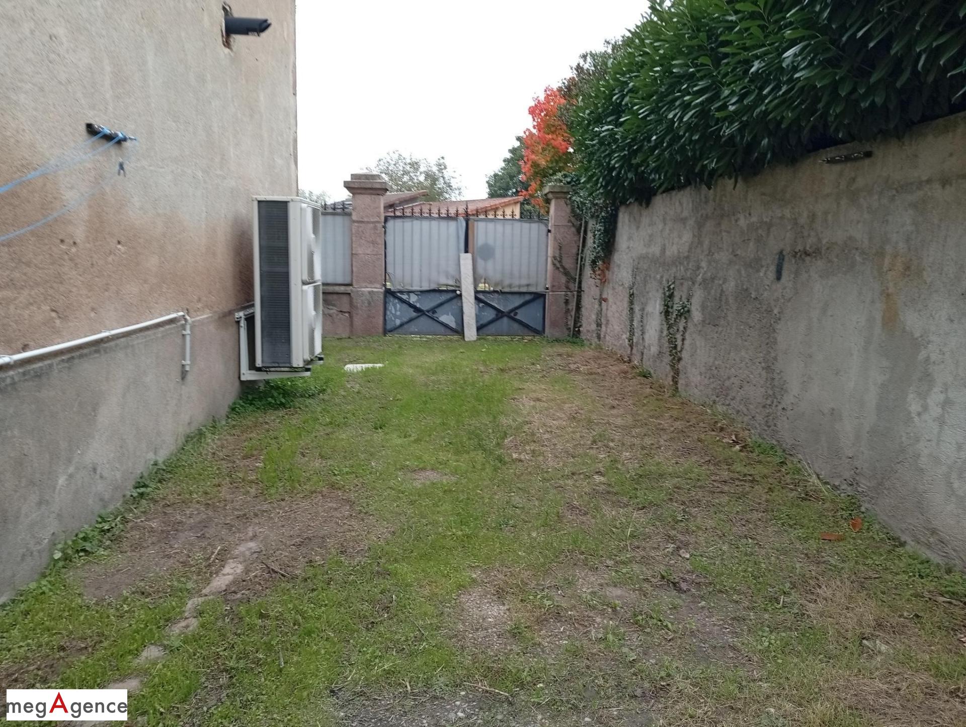 Miniature photo - 12 / 12