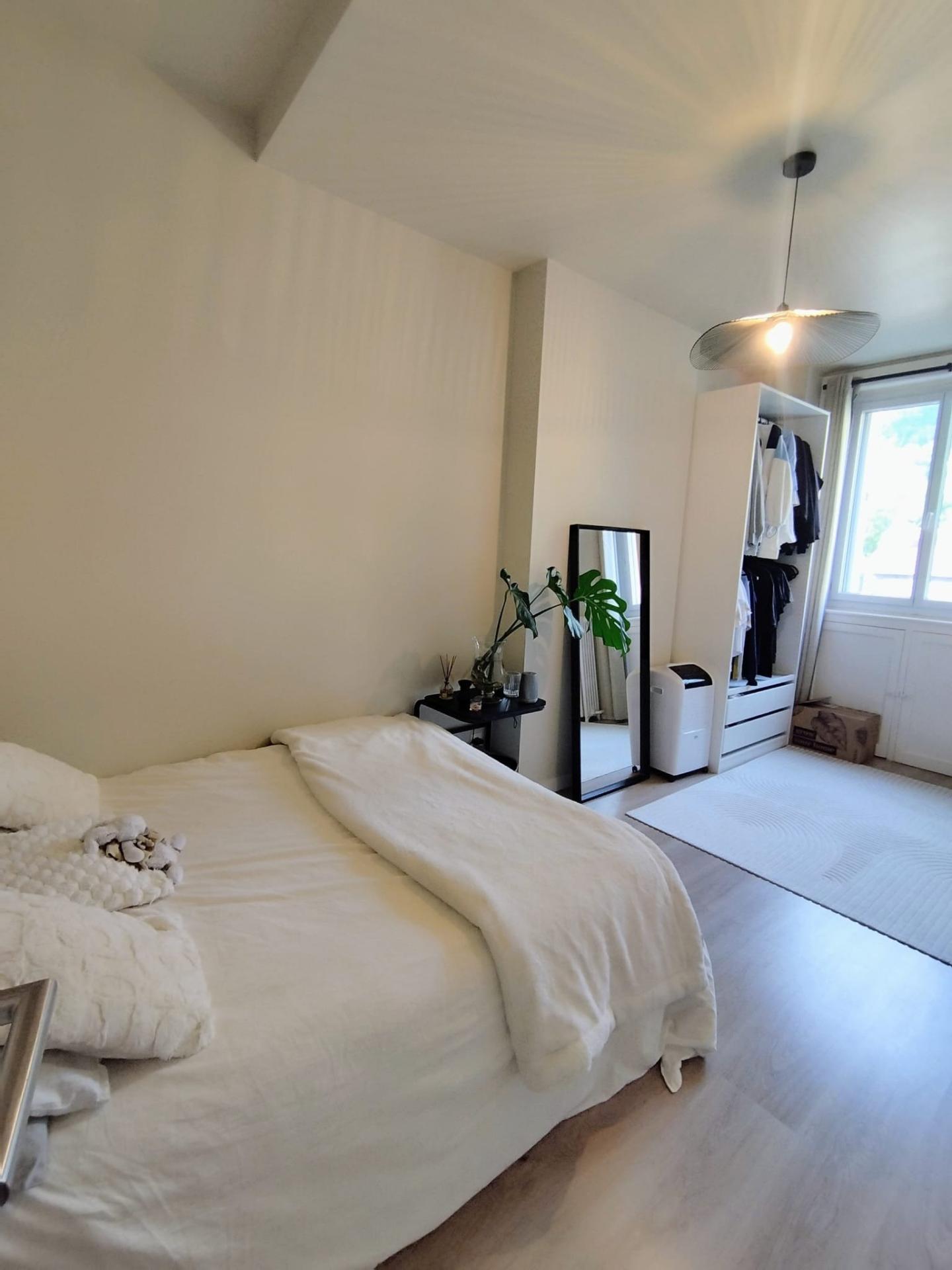 Miniature photo - 8 / 12