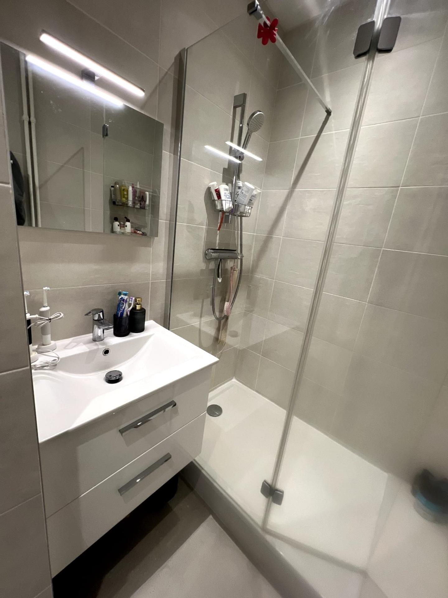 Miniature photo - 11 / 12