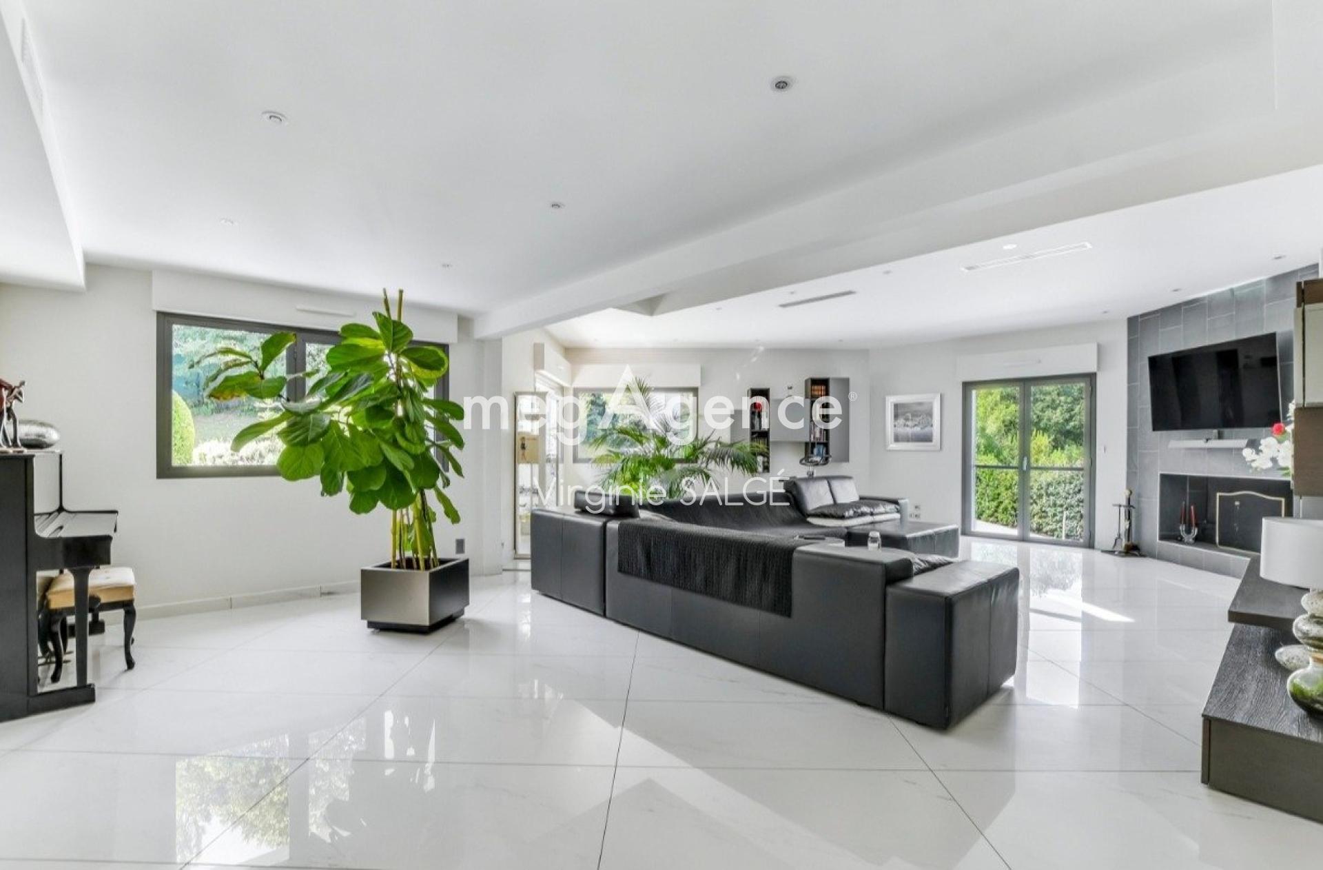 Miniature photo - 3 / 12