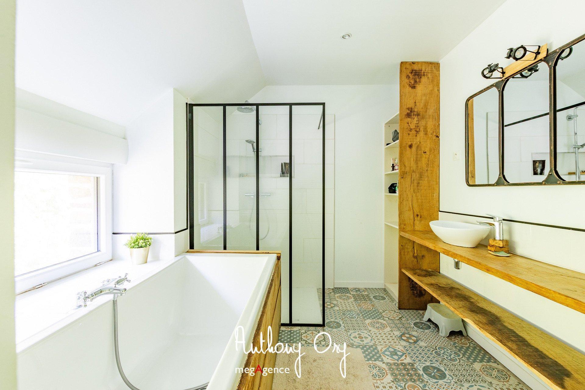 Miniature photo - 18 / 20