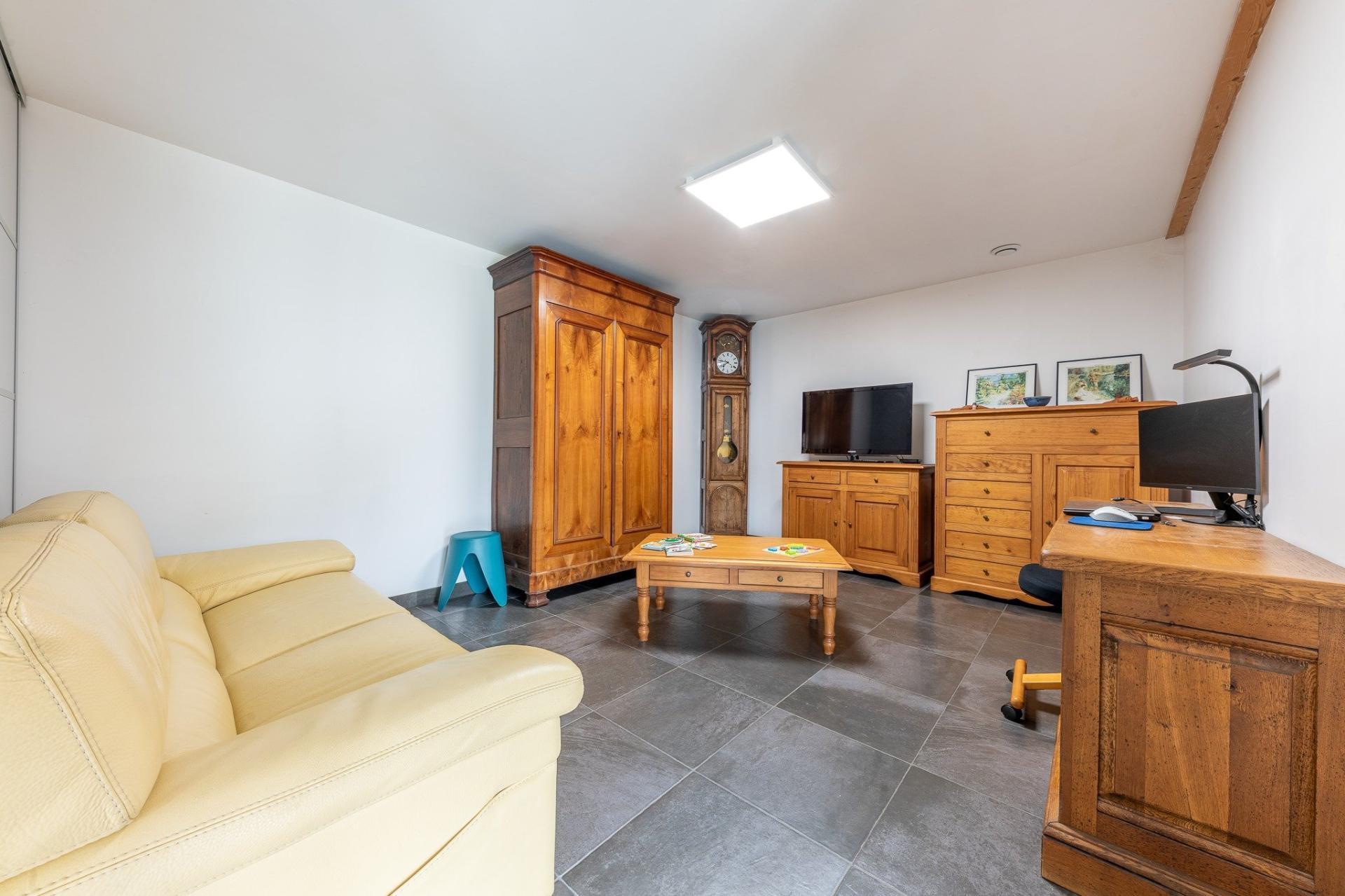 Miniature photo - 6 / 12