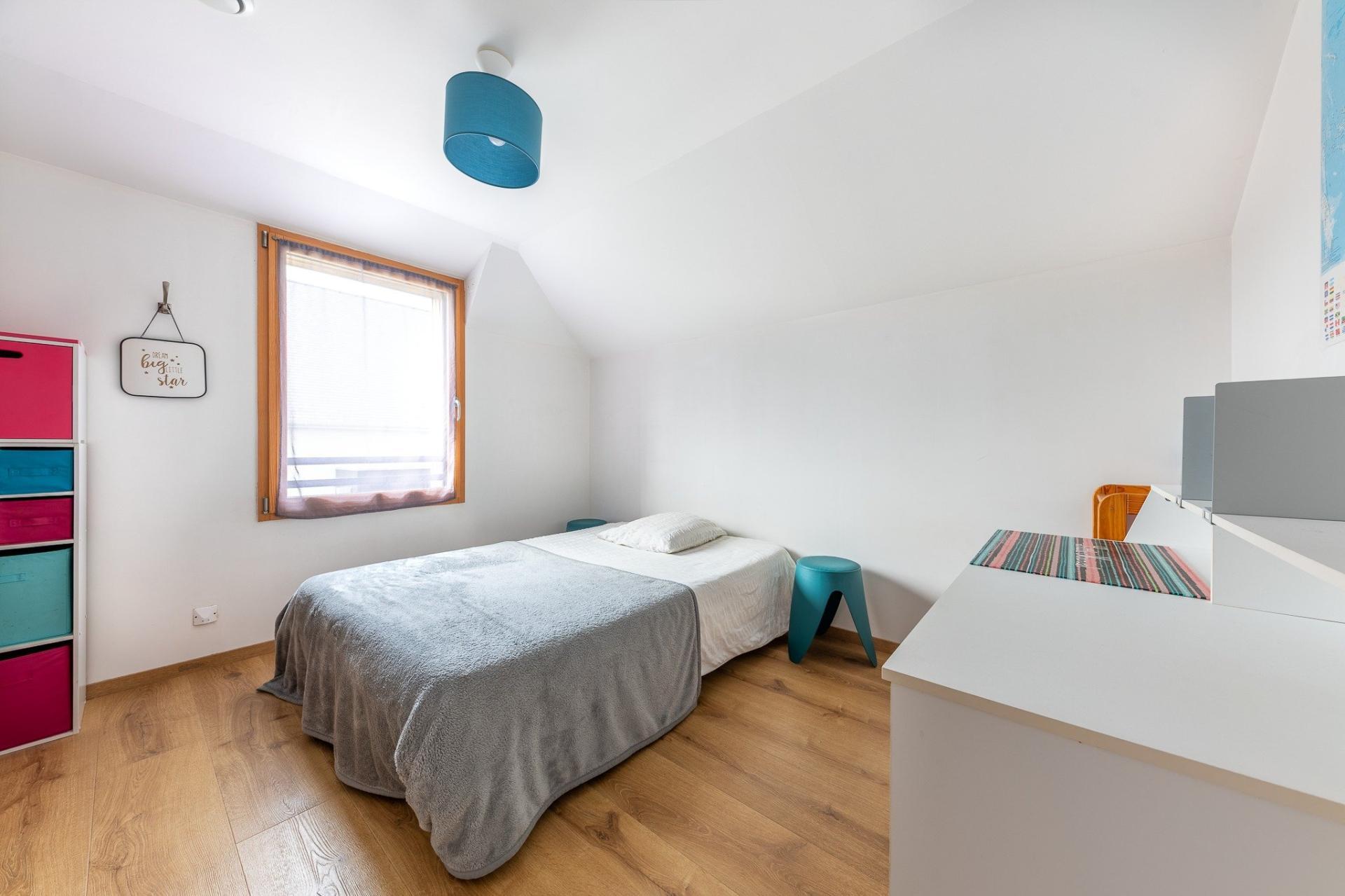 Miniature photo - 10 / 12