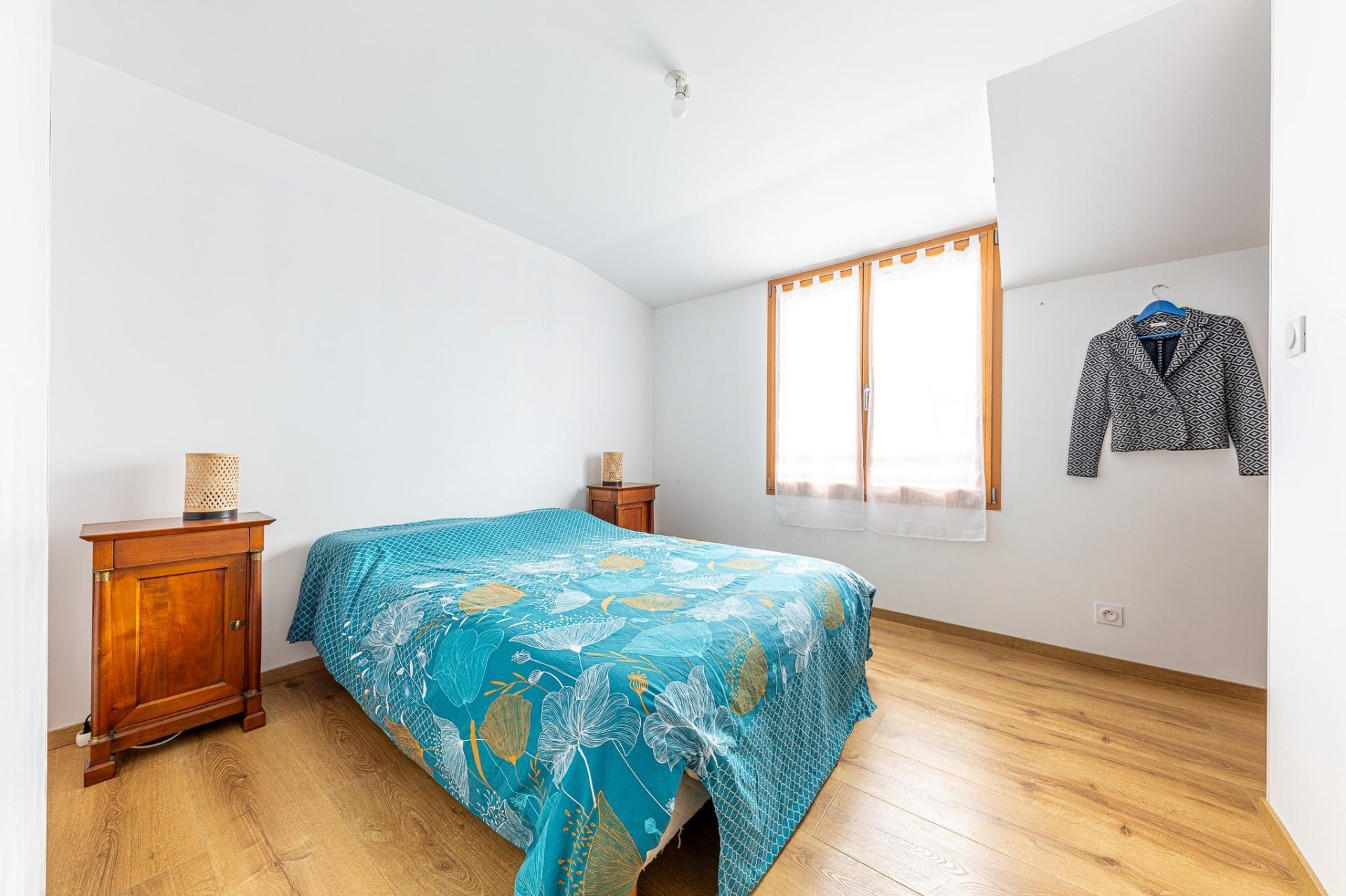 Miniature photo - 9 / 12