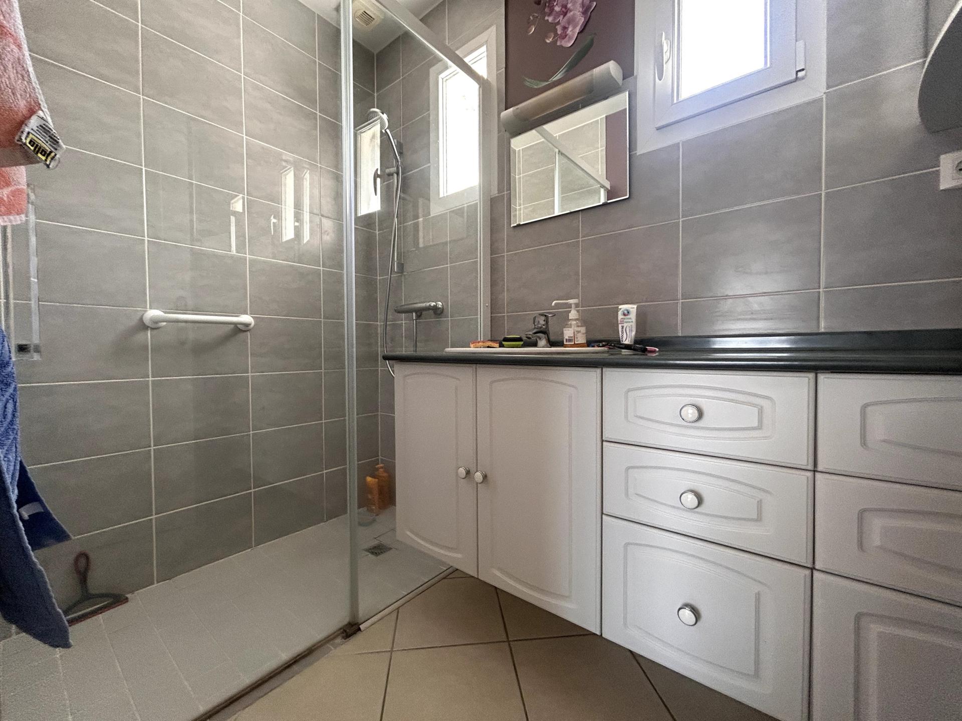 Miniature photo - 2 / 6