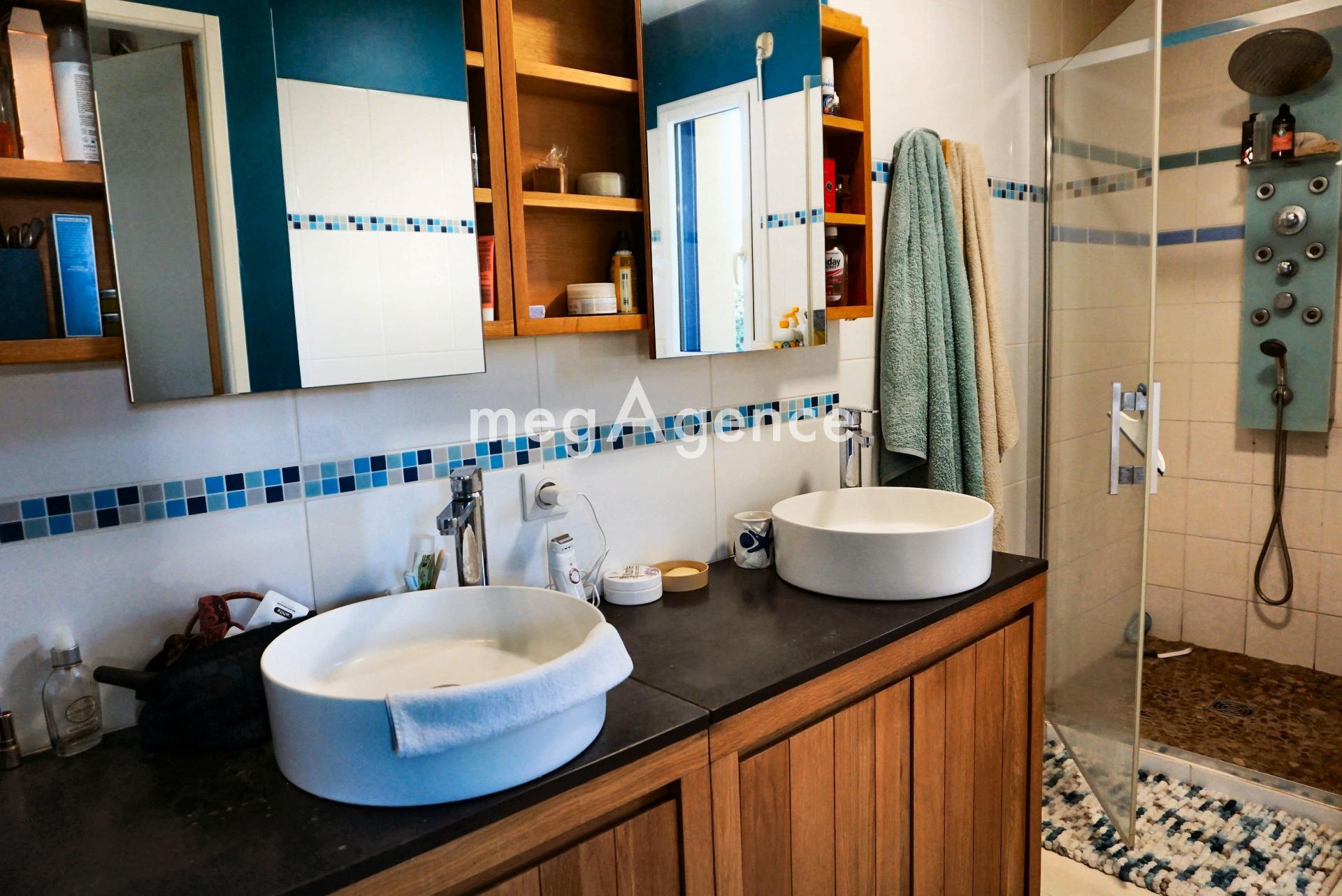 Miniature photo - 6 / 10