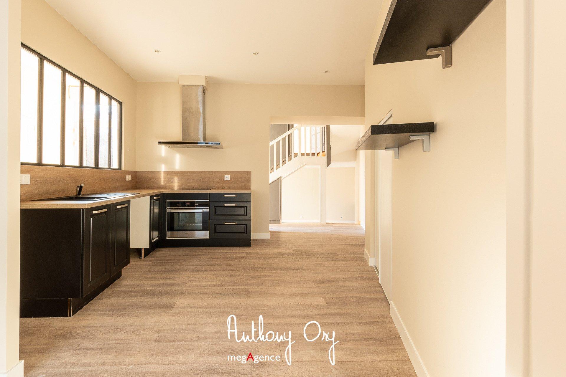 Miniature photo - 4 / 16