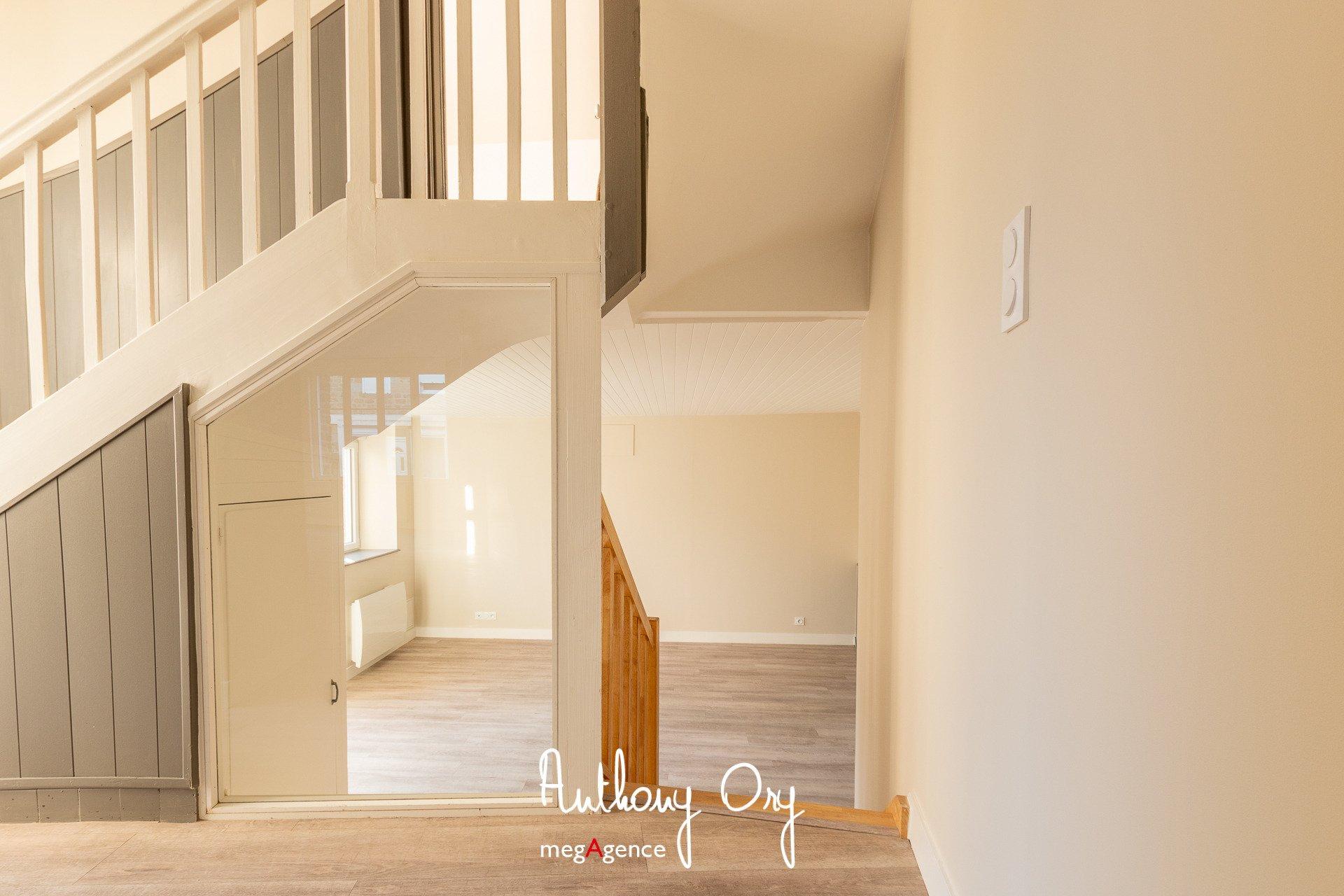 Miniature photo - 5 / 16