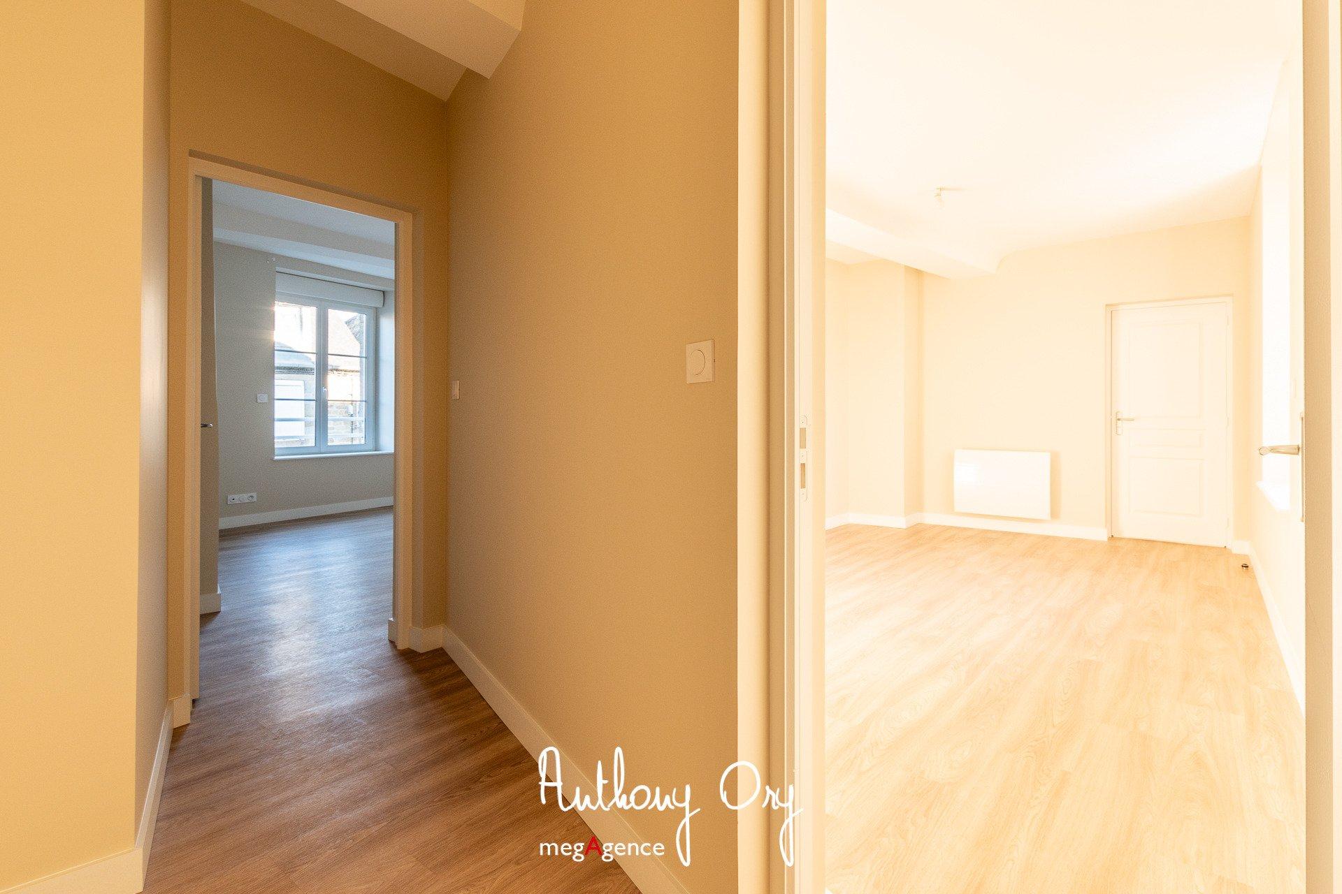 Miniature photo - 9 / 16