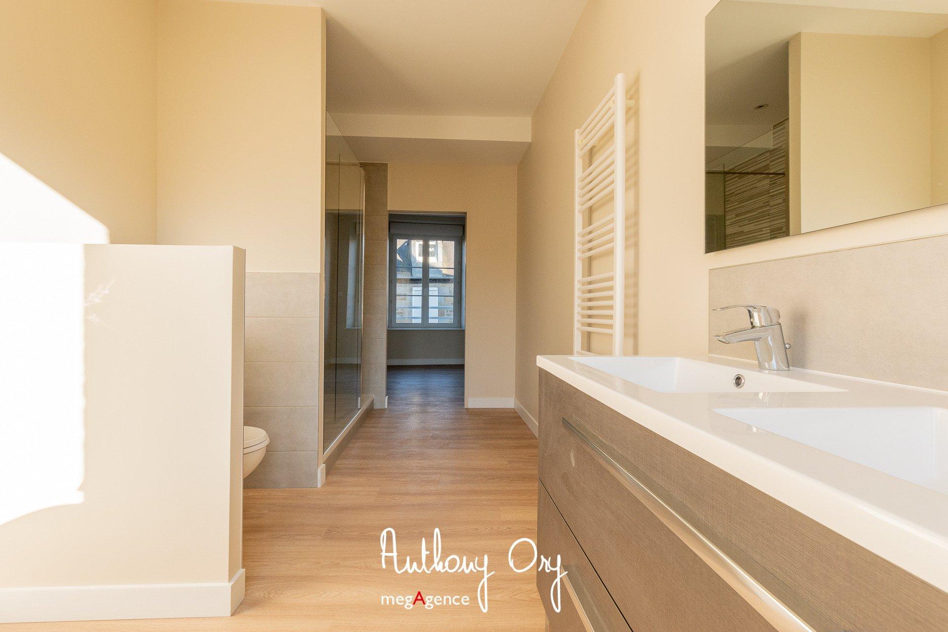 Miniature photo - 13 / 16