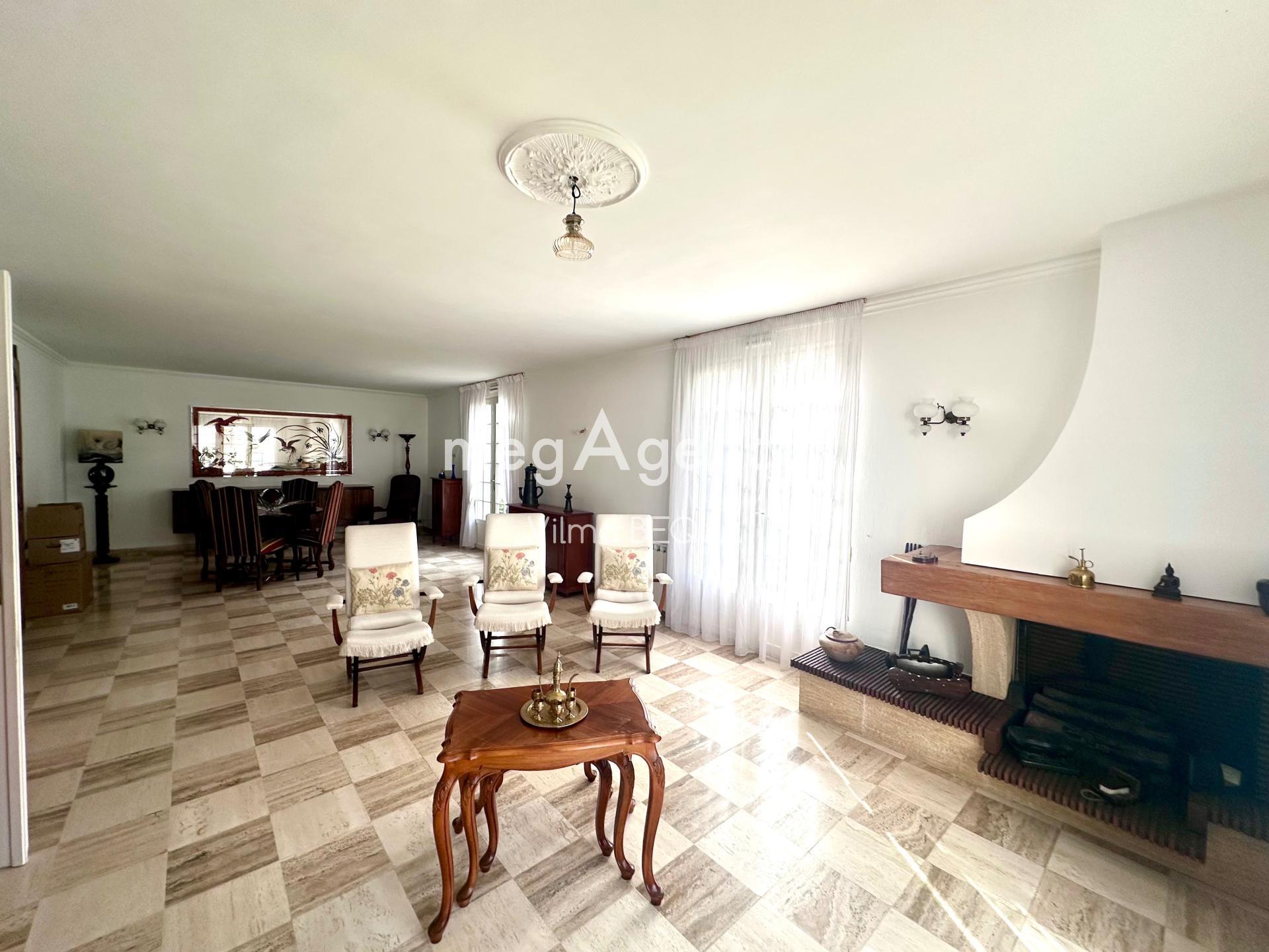 Miniature photo - 10 / 20