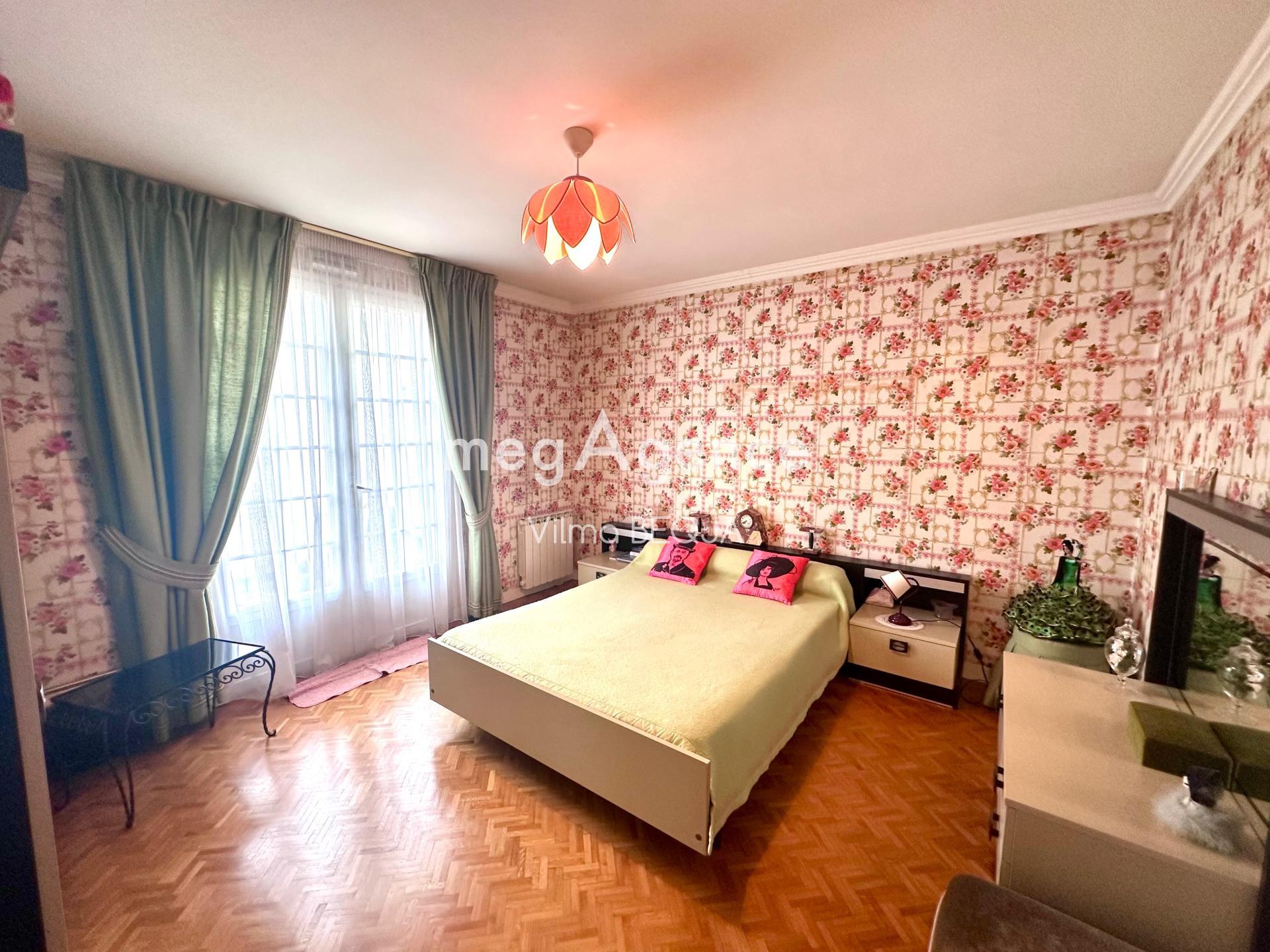 Miniature photo - 16 / 20