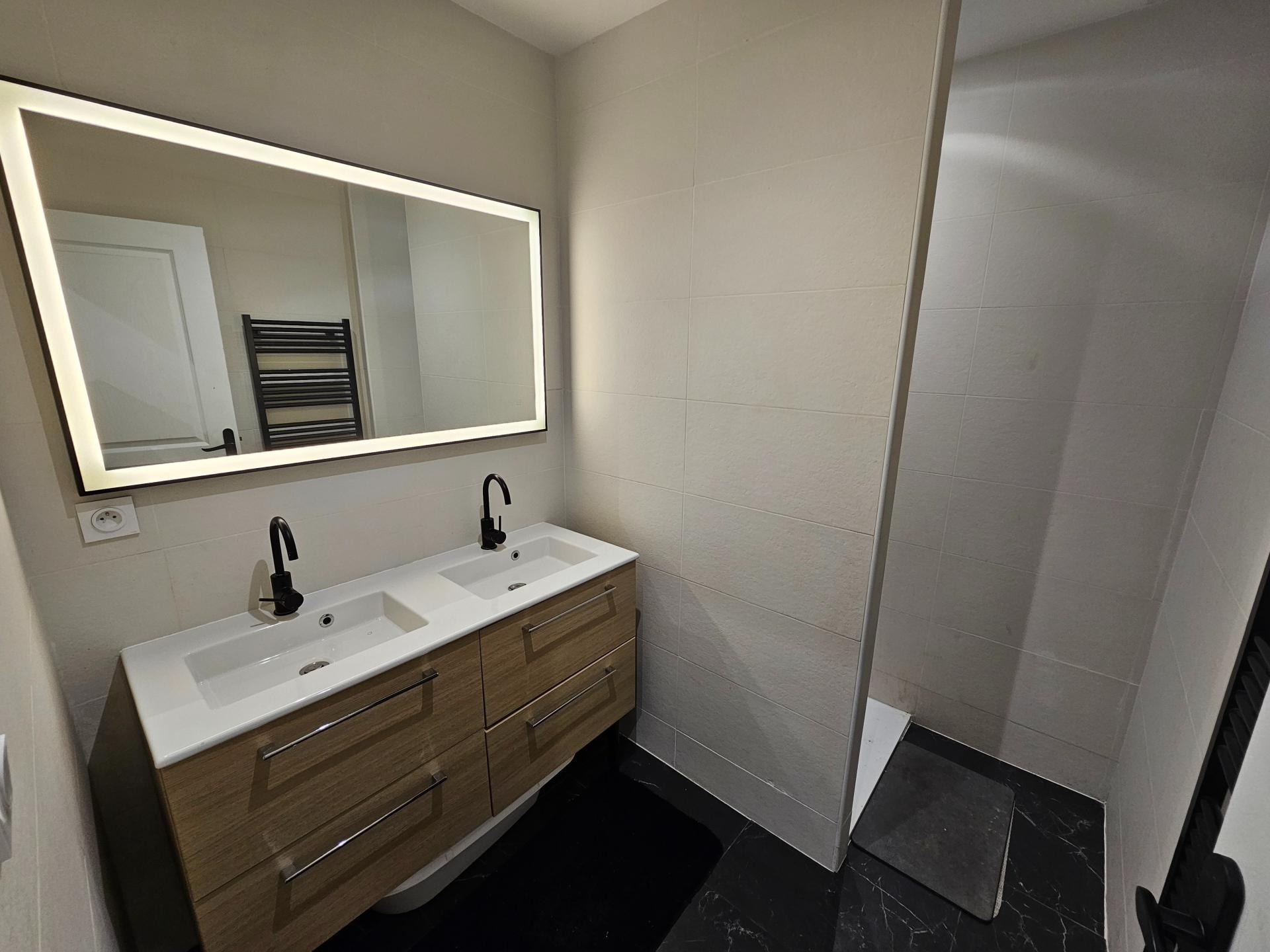 Miniature photo - 7 / 9