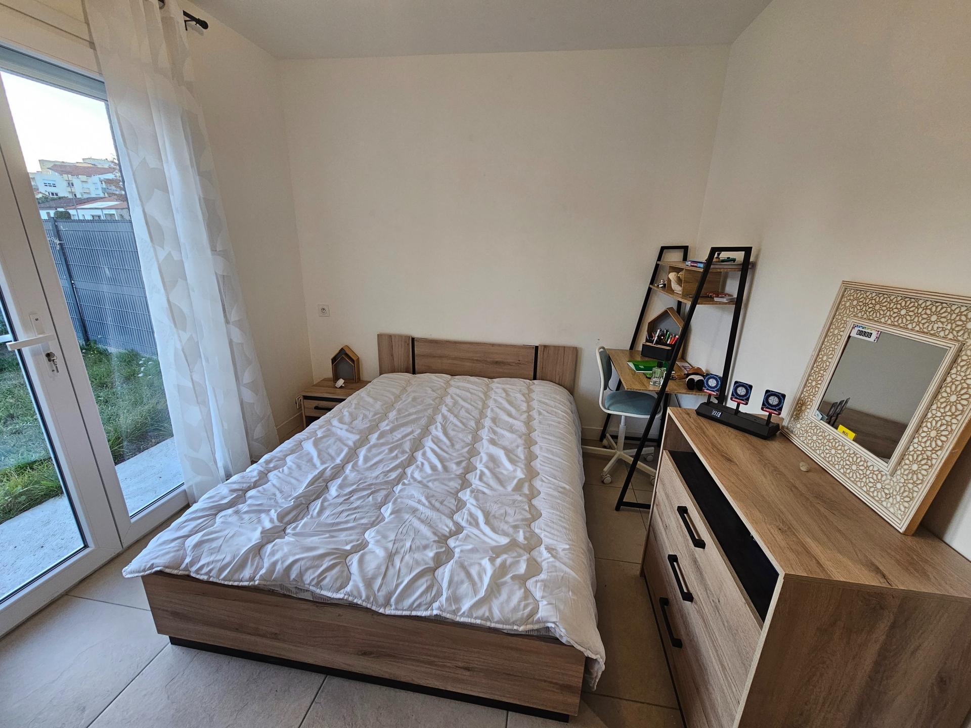 Miniature photo - 5 / 9