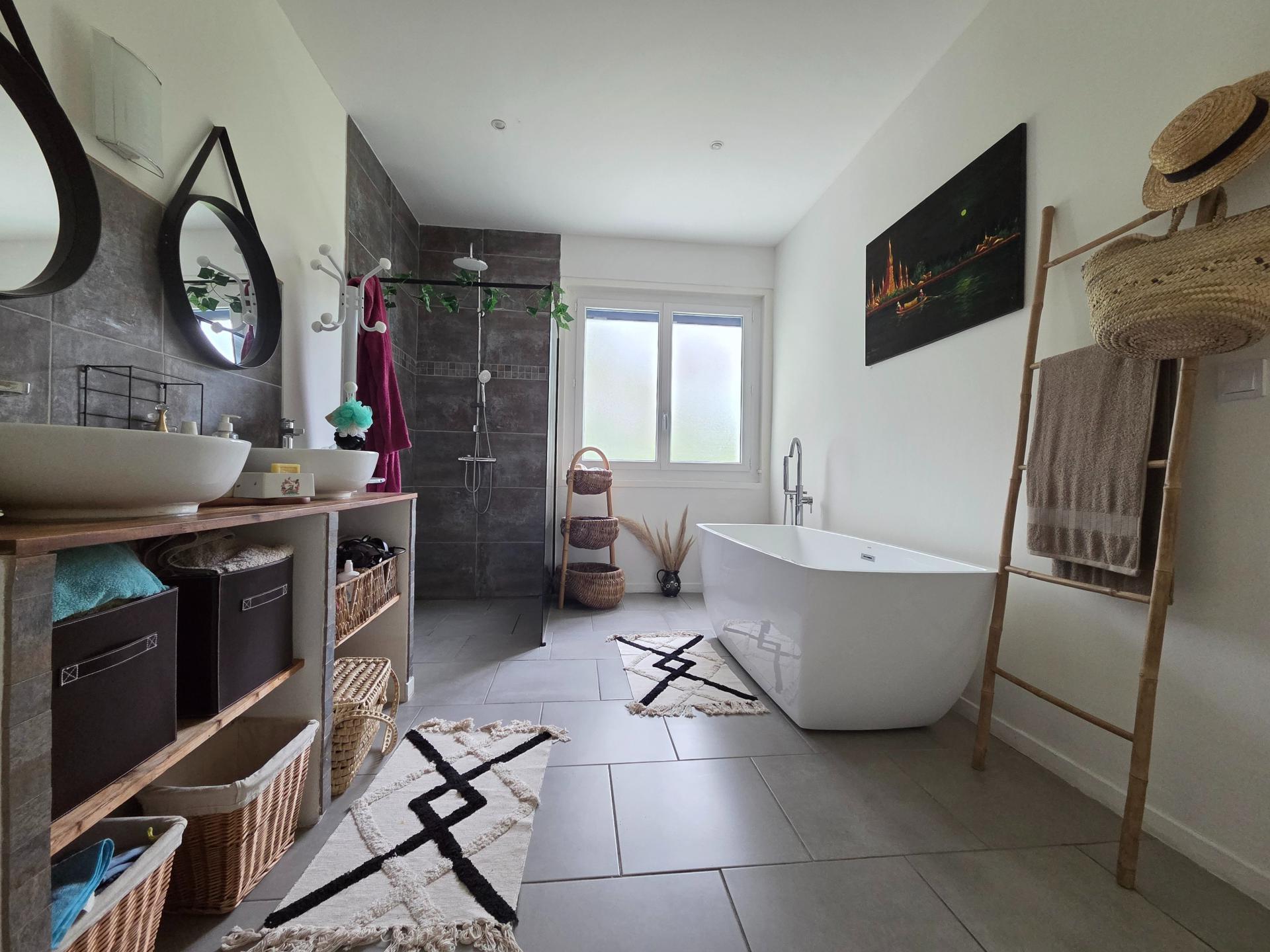 Miniature photo - 6 / 12