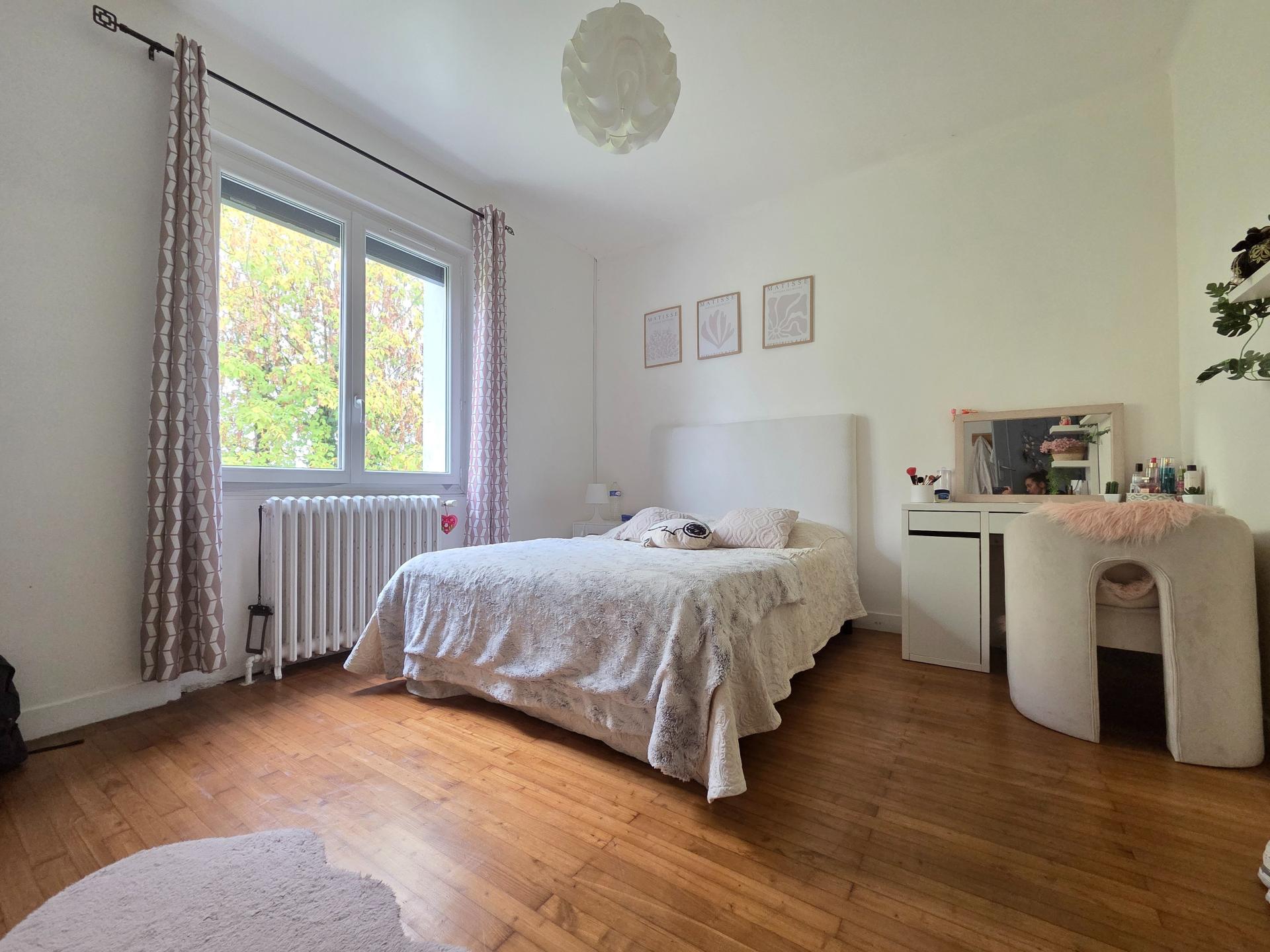 Miniature photo - 9 / 12